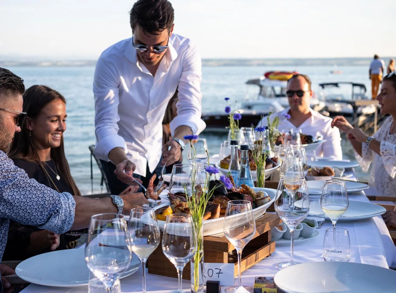 Restaurant/places to eat in Hotel Heinzler am See