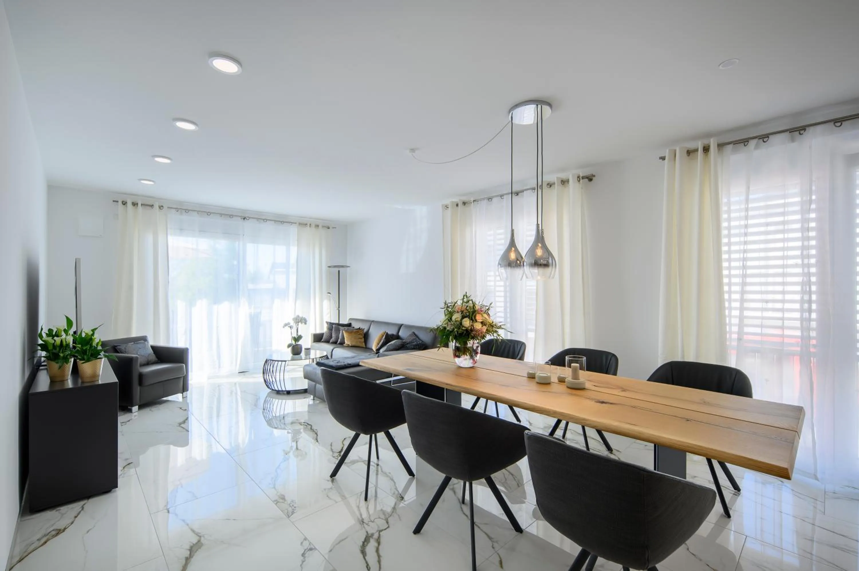 Photo of the whole room in Hotel Heinzler am See