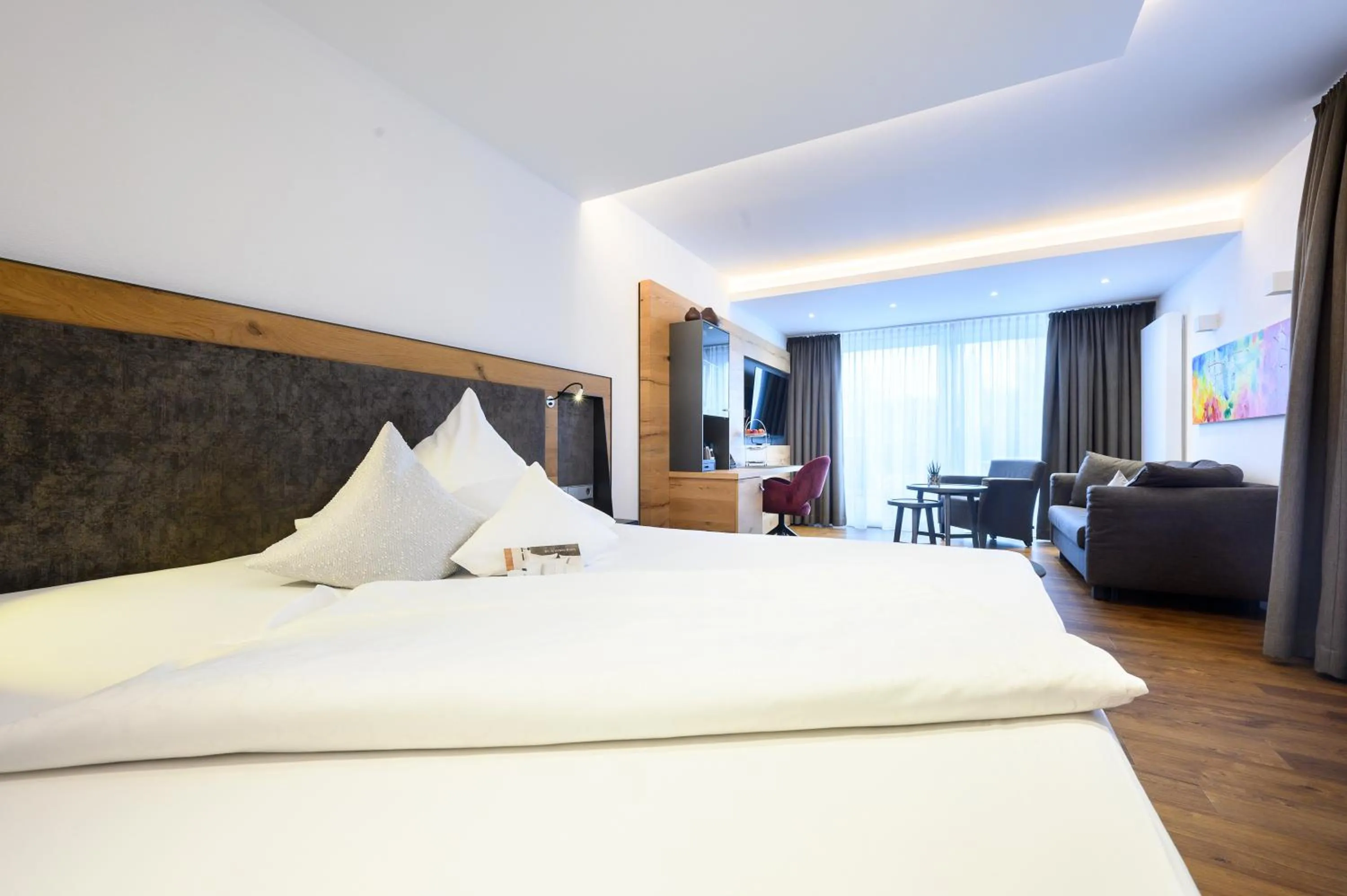 Photo of the whole room, Bed in Hotel Heinzler am See