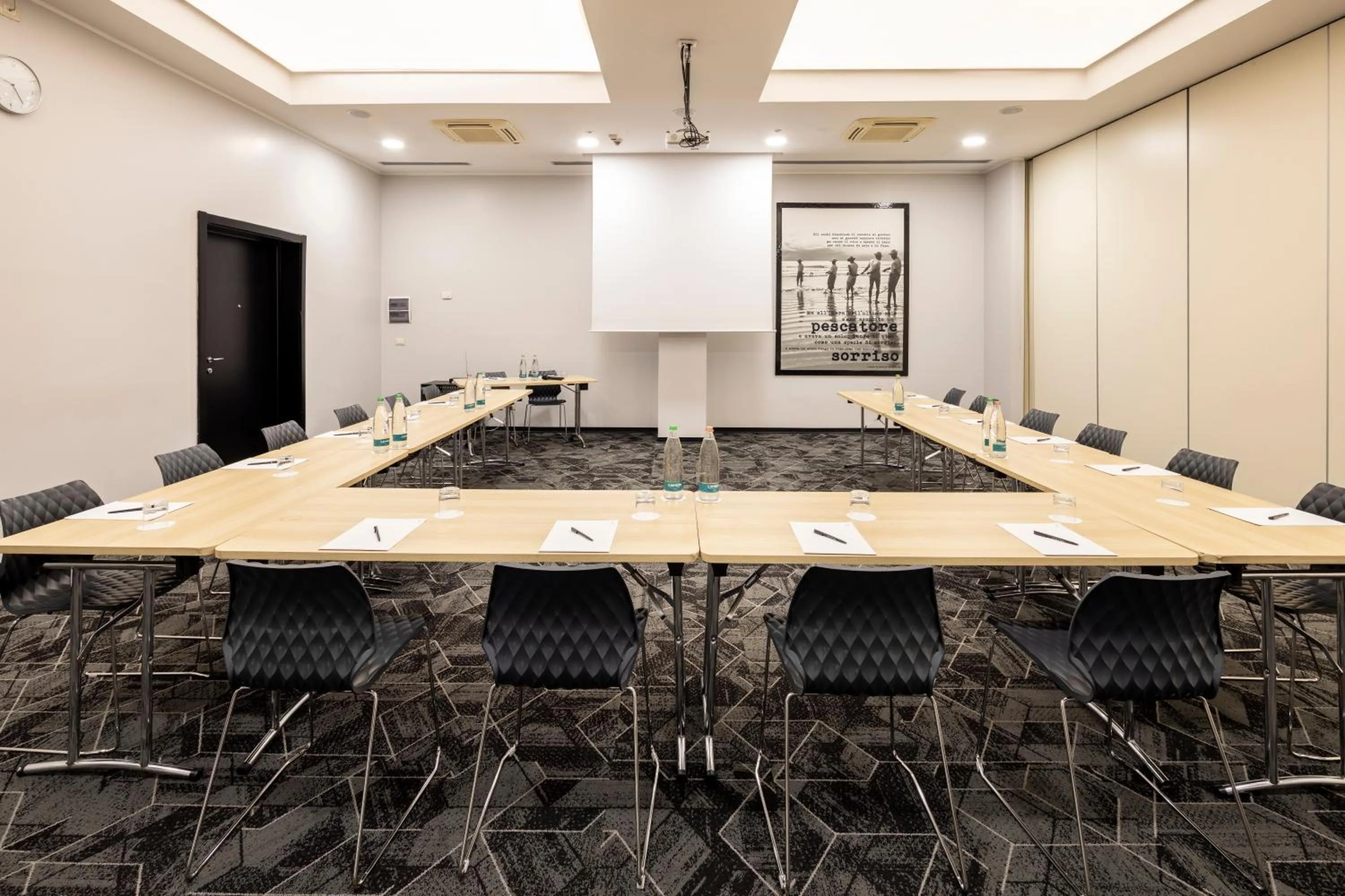 Meeting/conference room in Holiday Inn Genoa City by IHG