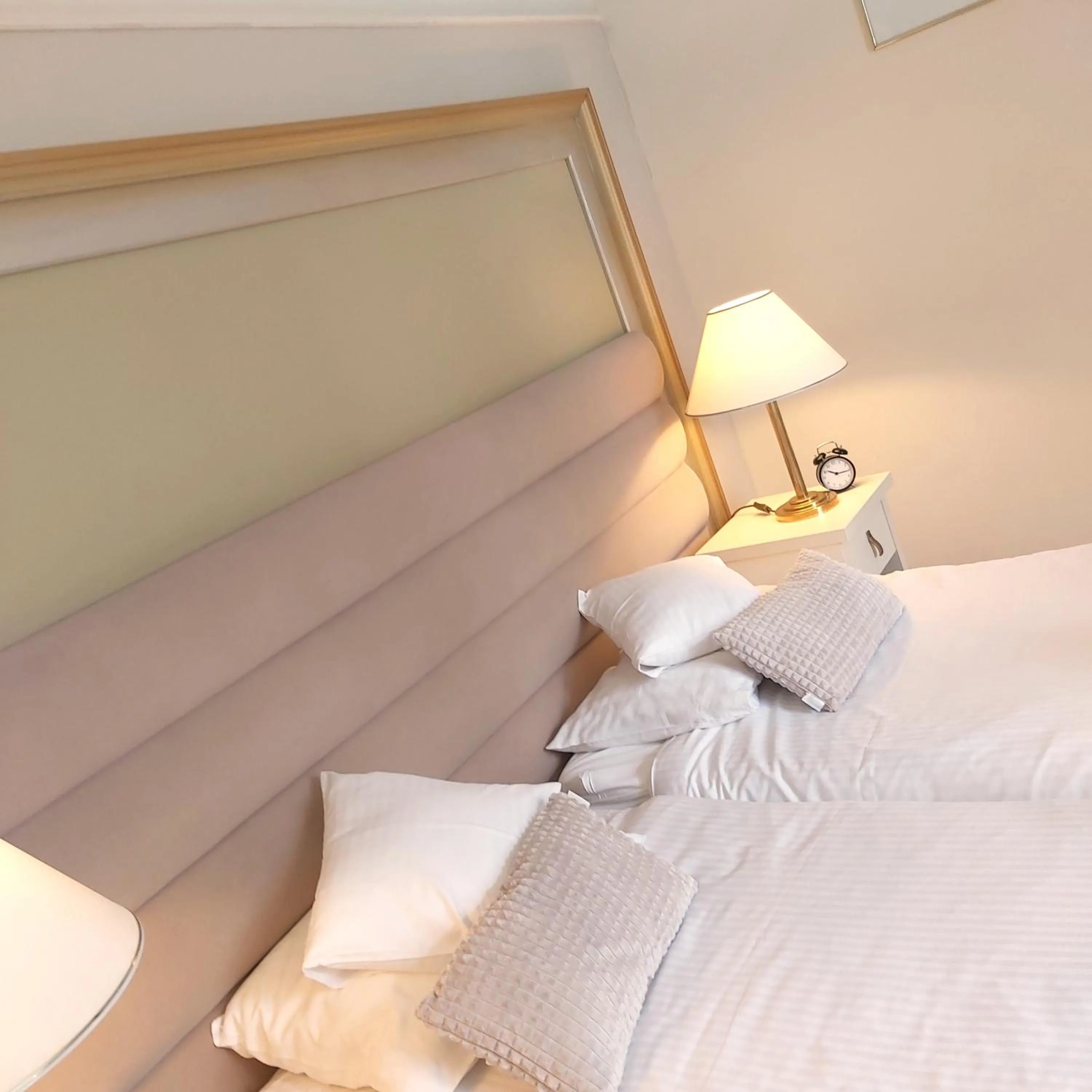 Photo of the whole room, Bed in Villa Lessing