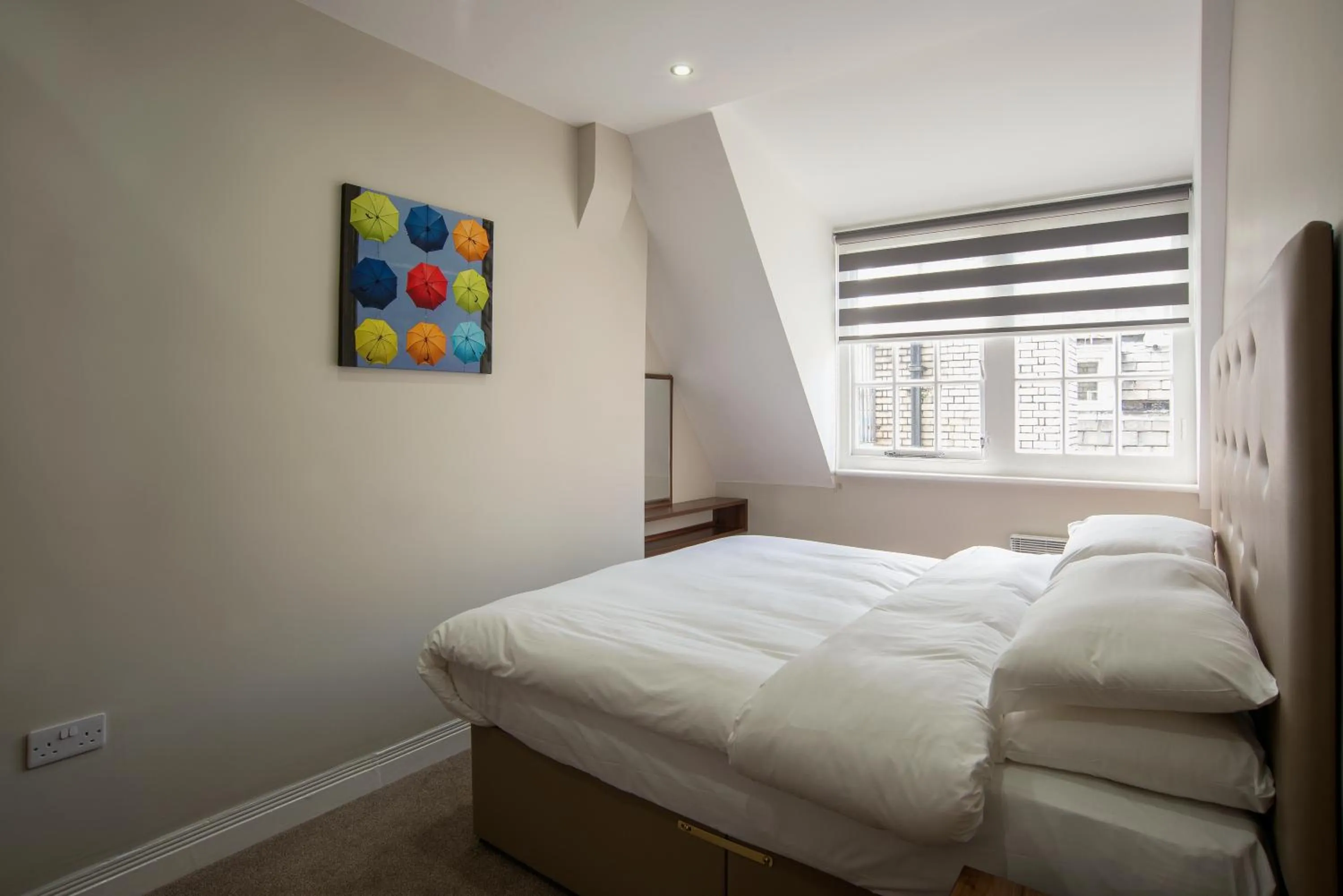 Bedroom, Bed in The Castle Collection - 42 Castle Street