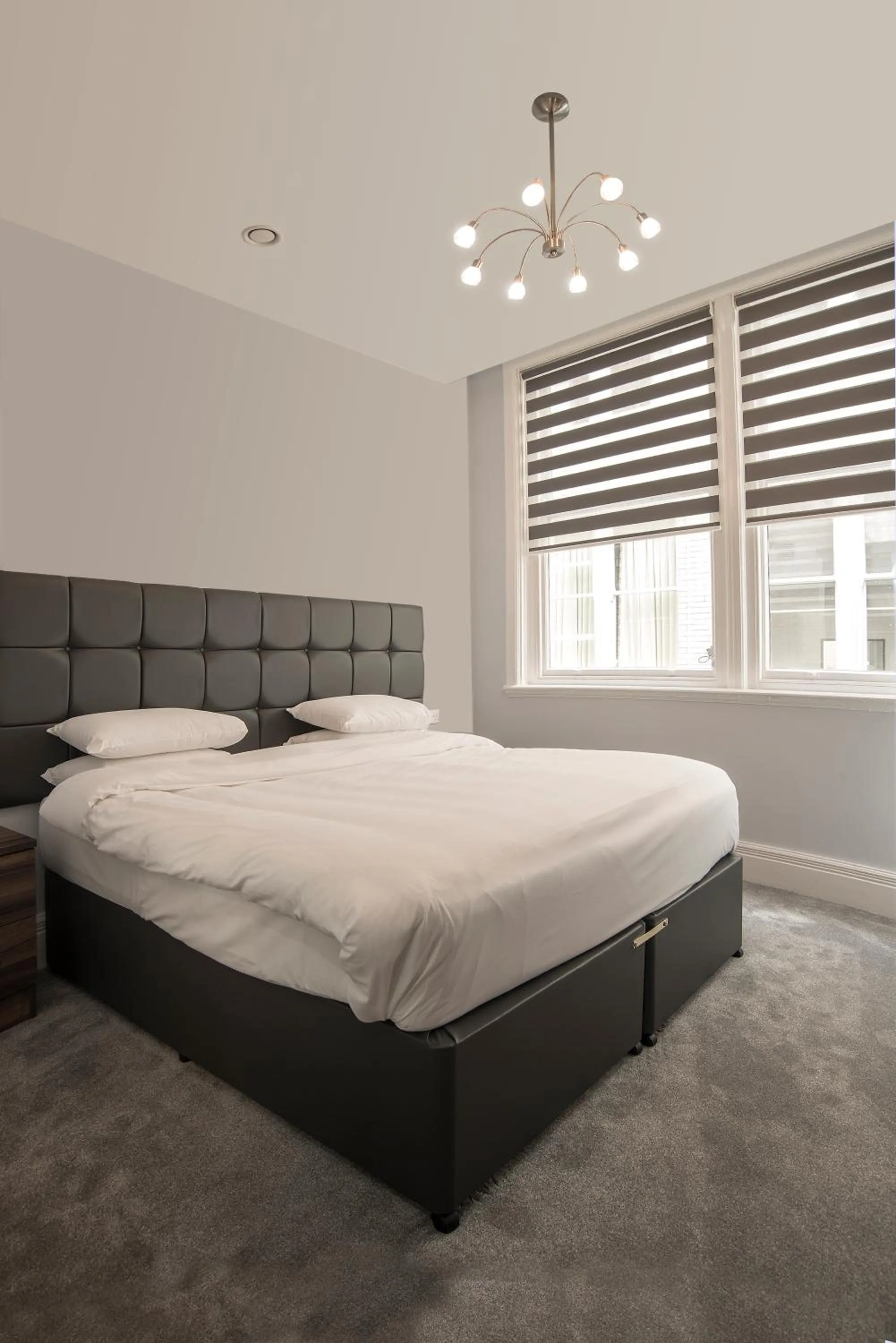 Bedroom, Bed in The Castle Collection - 42 Castle Street