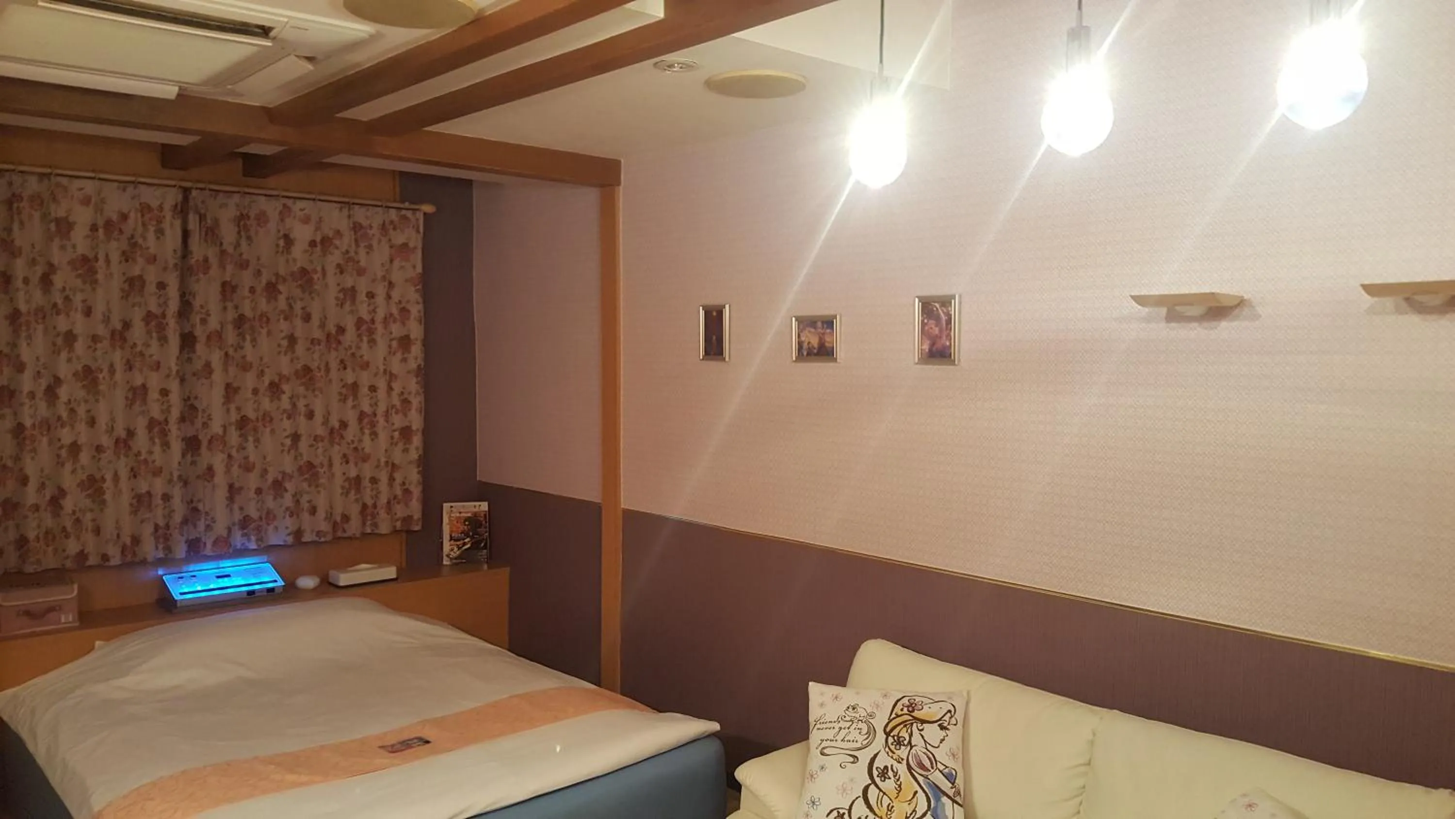 Bed in Fantasy (Adult Only)