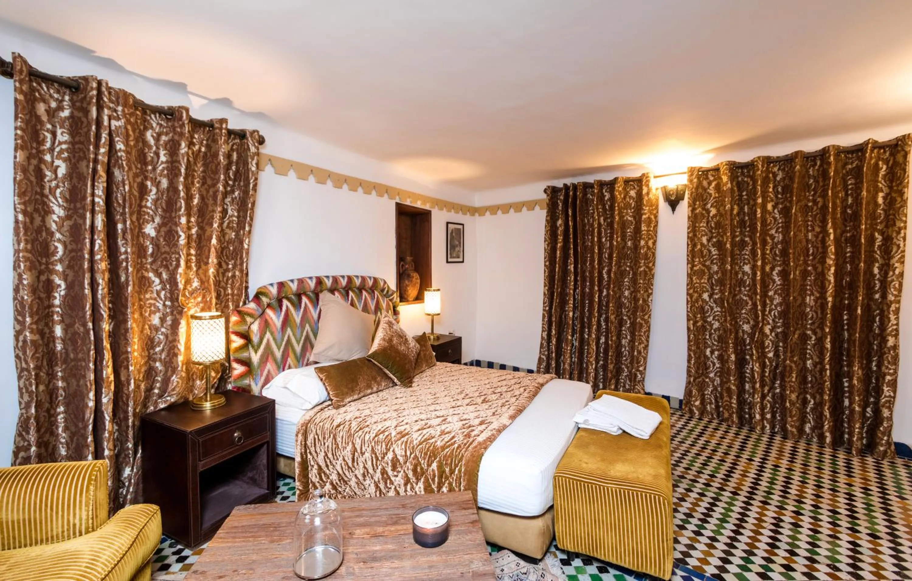 Bed in Riad Fes Nass Zmane