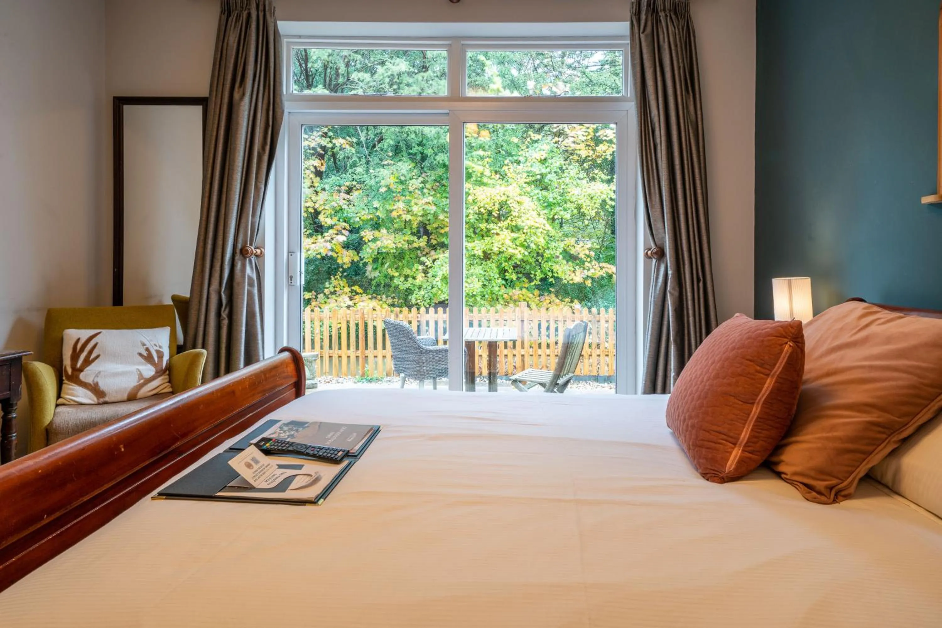 Bed in The Dundas Arms