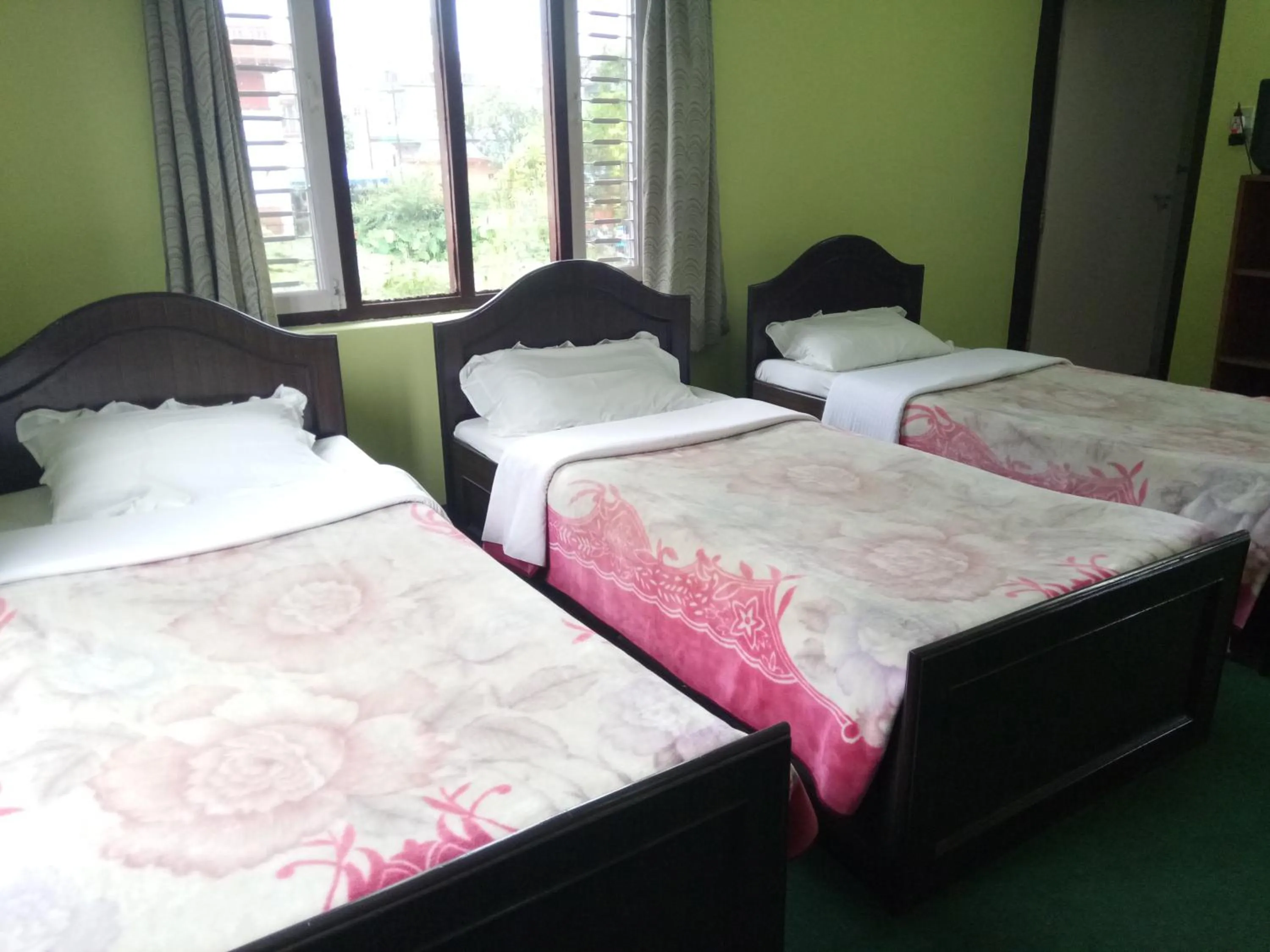 Bed in New Pokhara Lodge - Pokhara Lakeside