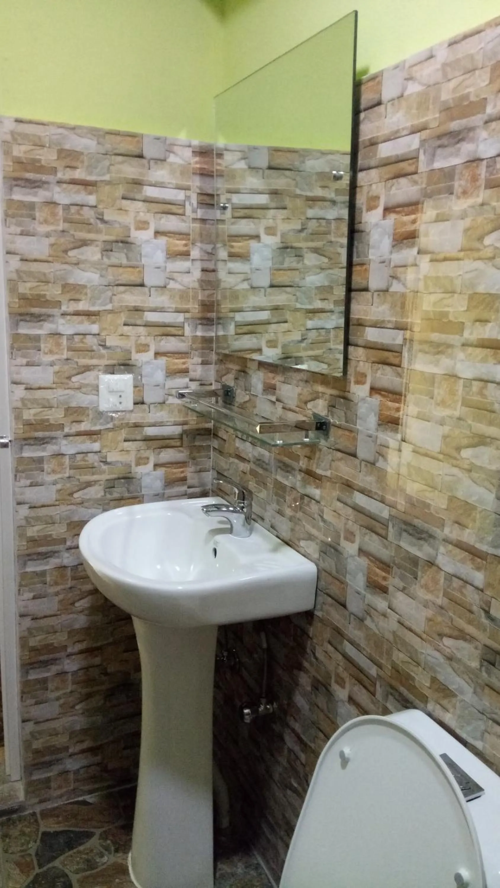 Bathroom in New Pokhara Lodge - Pokhara Lakeside