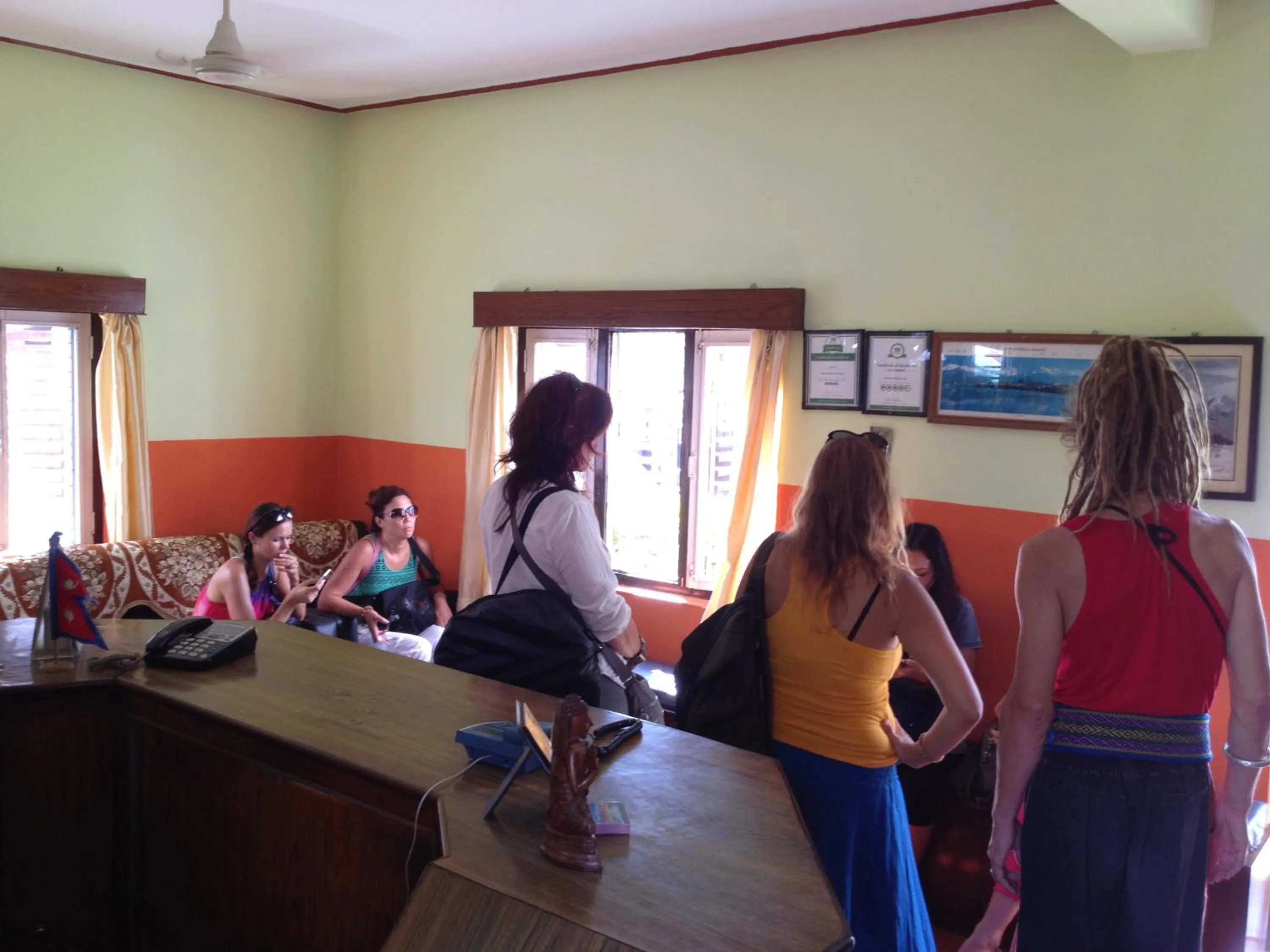 Lobby or reception in New Pokhara Lodge - Pokhara Lakeside