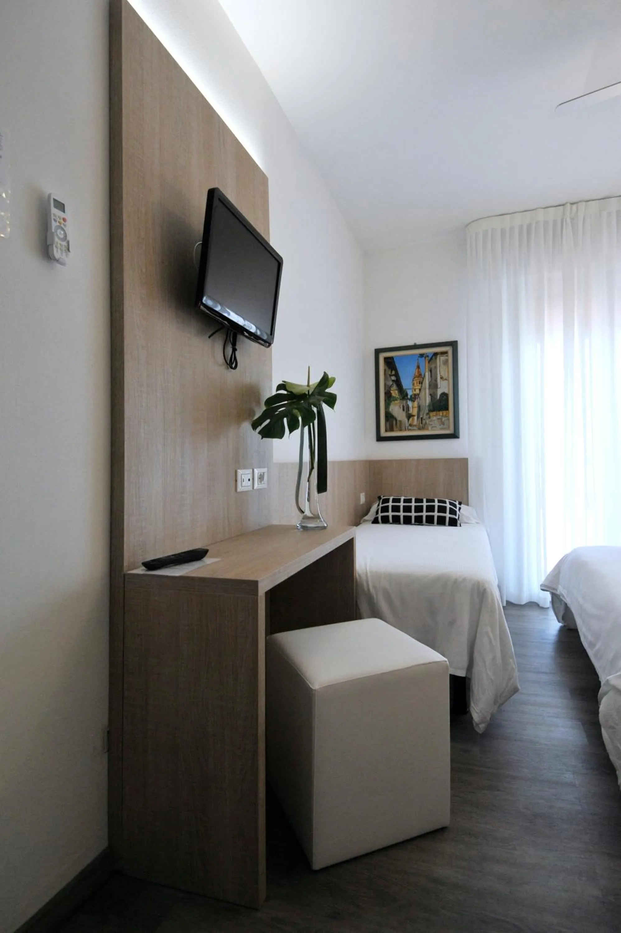 TV and multimedia, Bed in Hotel Etna