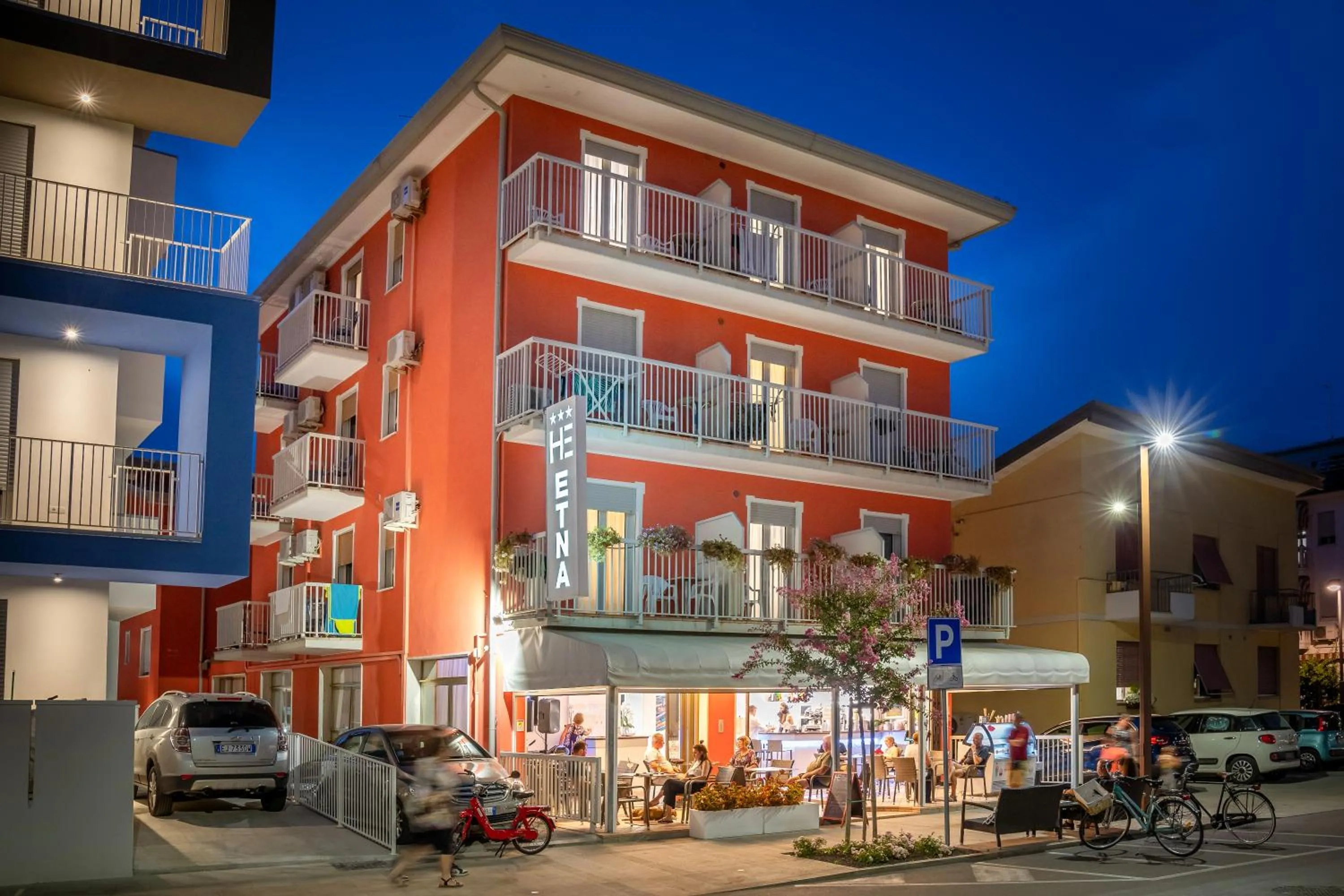 Facade/entrance in Hotel Etna