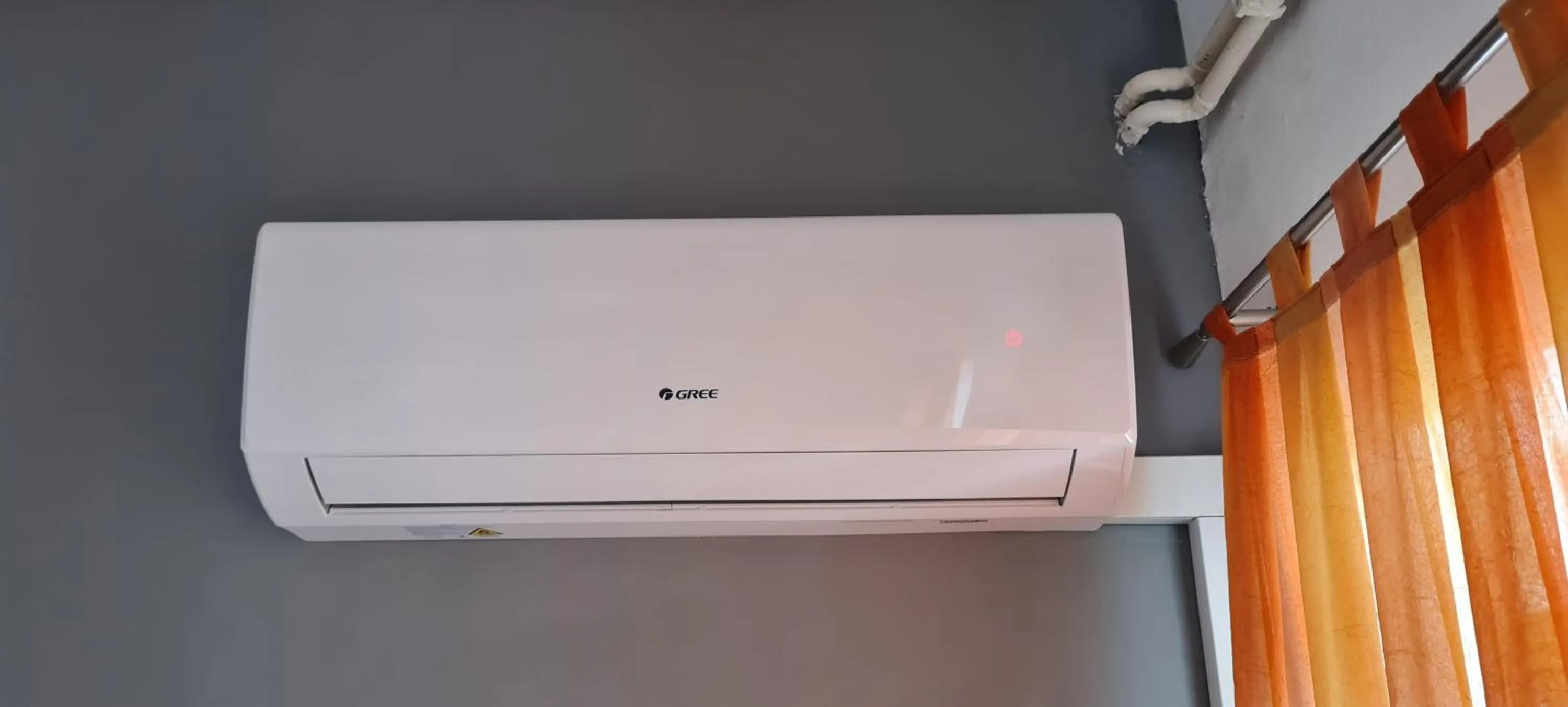 air conditioner in Rooms Lara