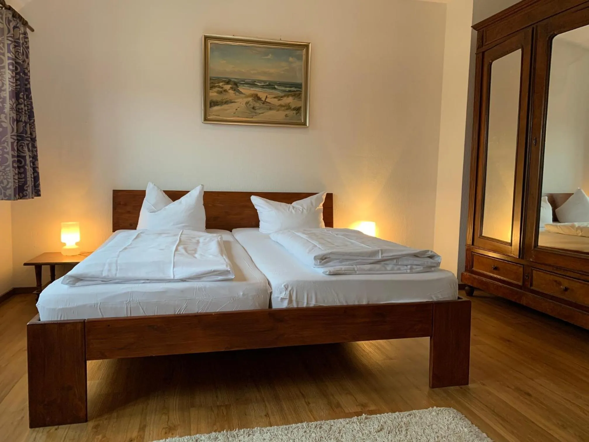 Bed in Hotel Weingärtner