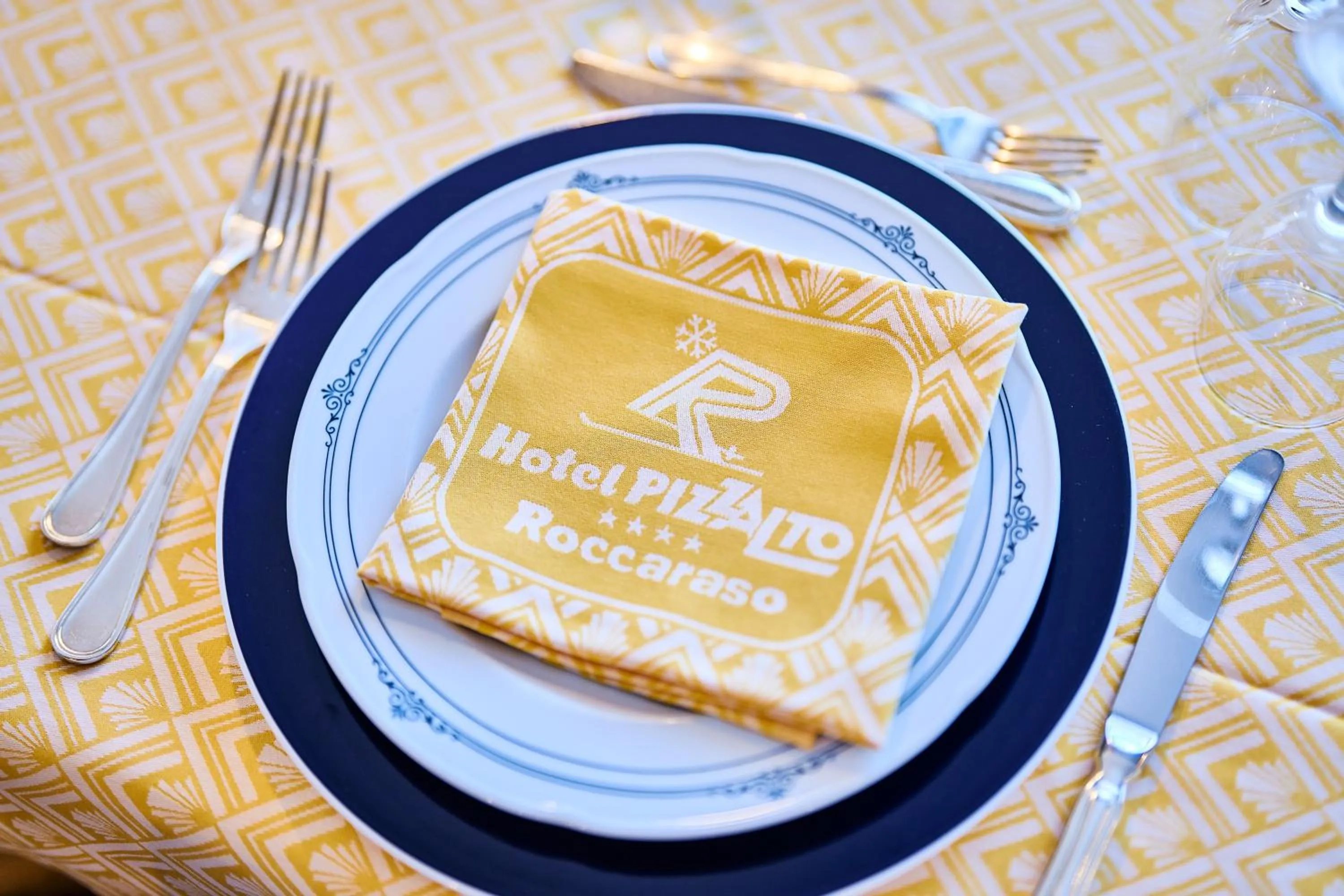 Property logo or sign in Hotel Pizzalto