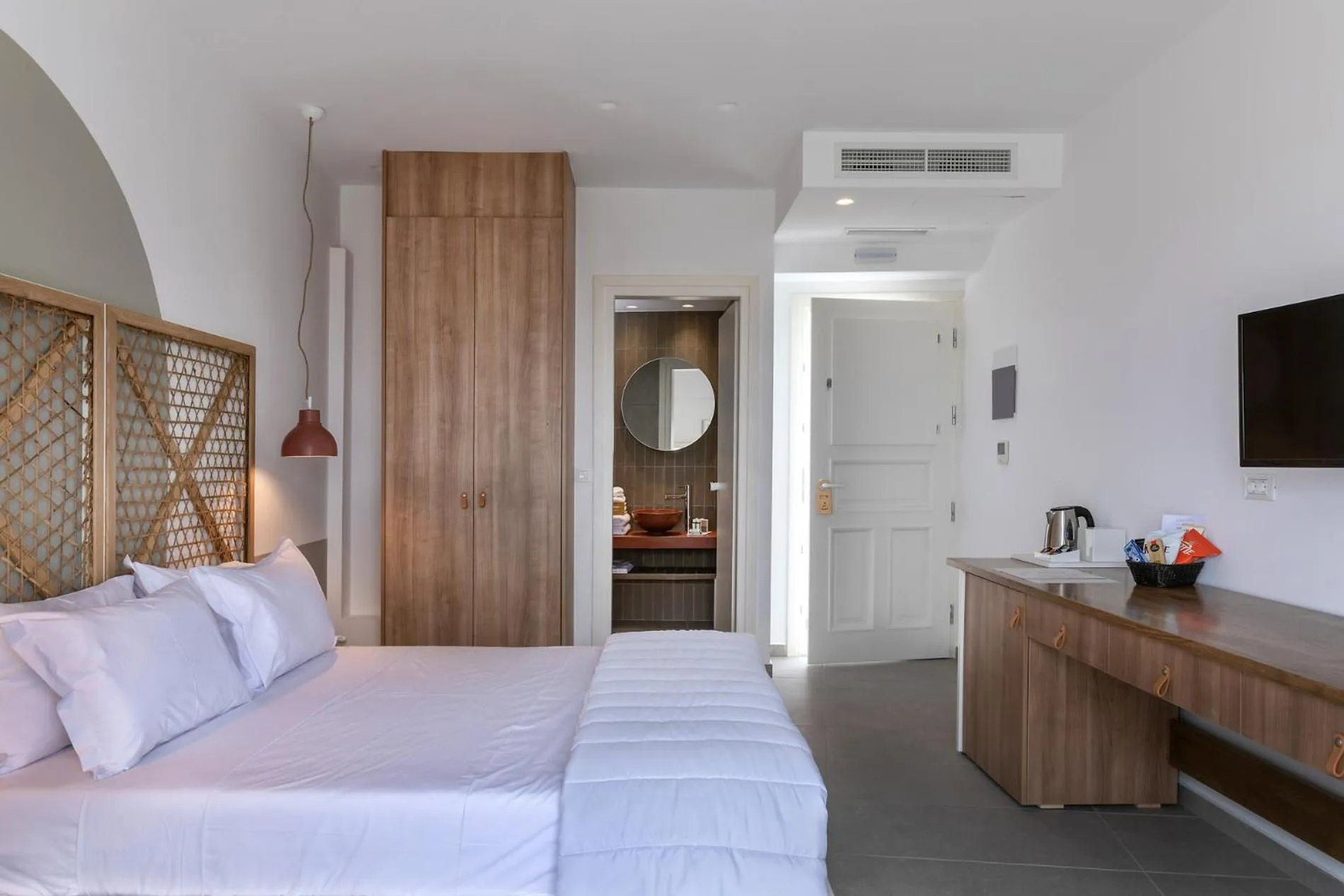 Bed in Secret View Hotel