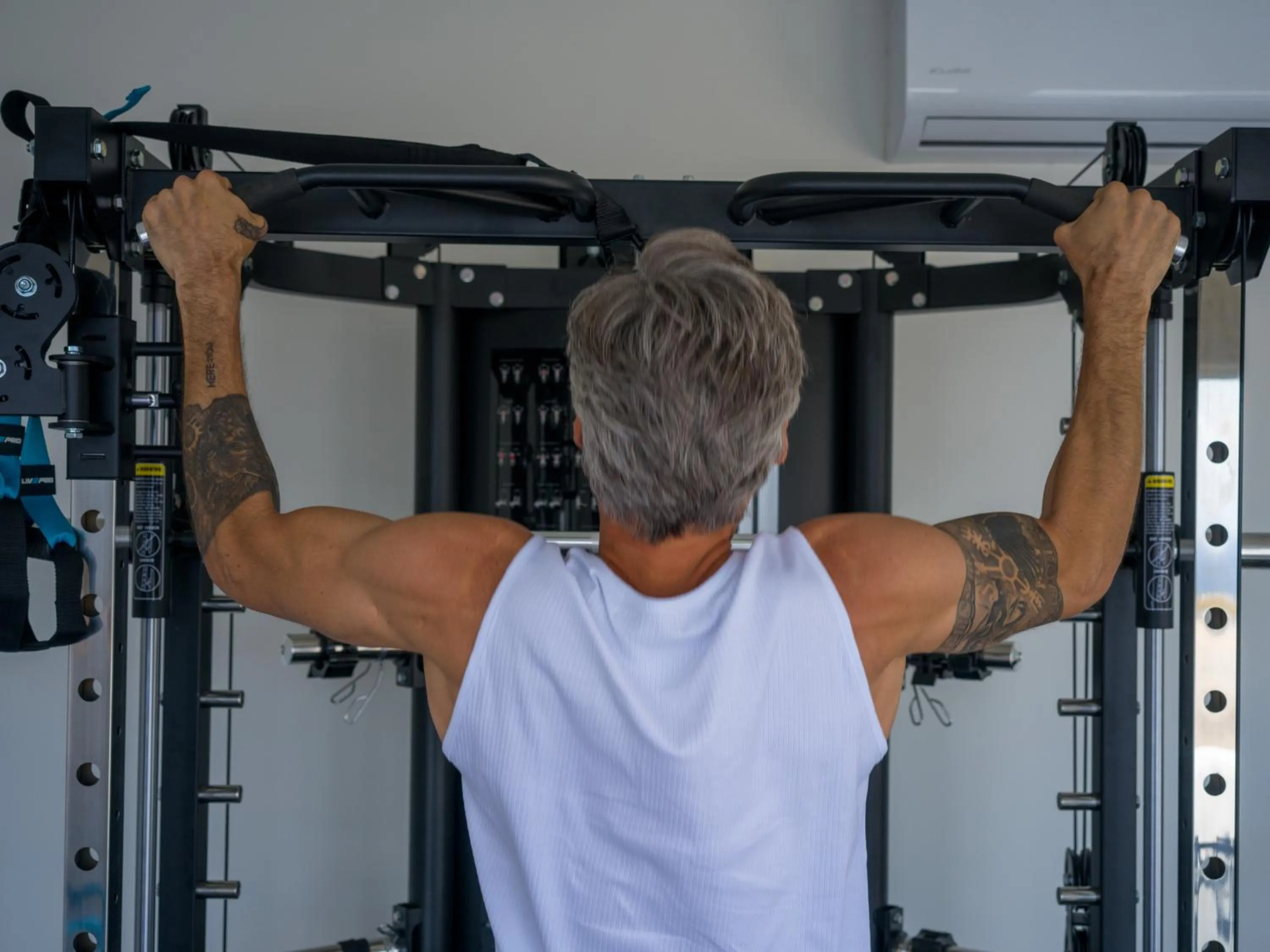 Fitness centre/facilities in Secret View Hotel