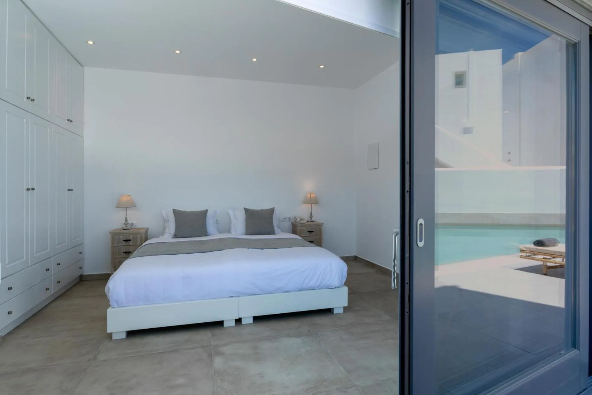 Bed in Secret View Hotel