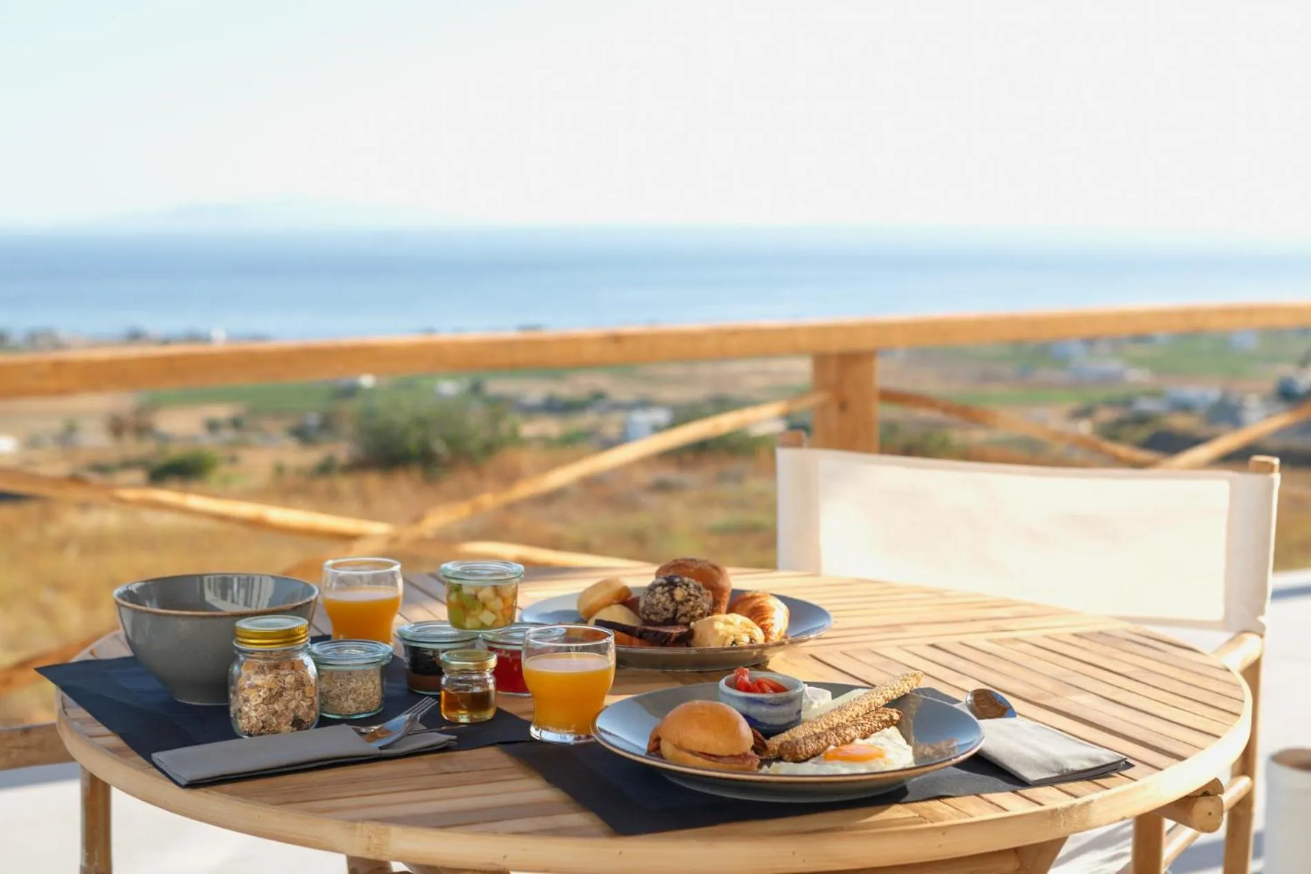 Food and drinks in Secret View Hotel