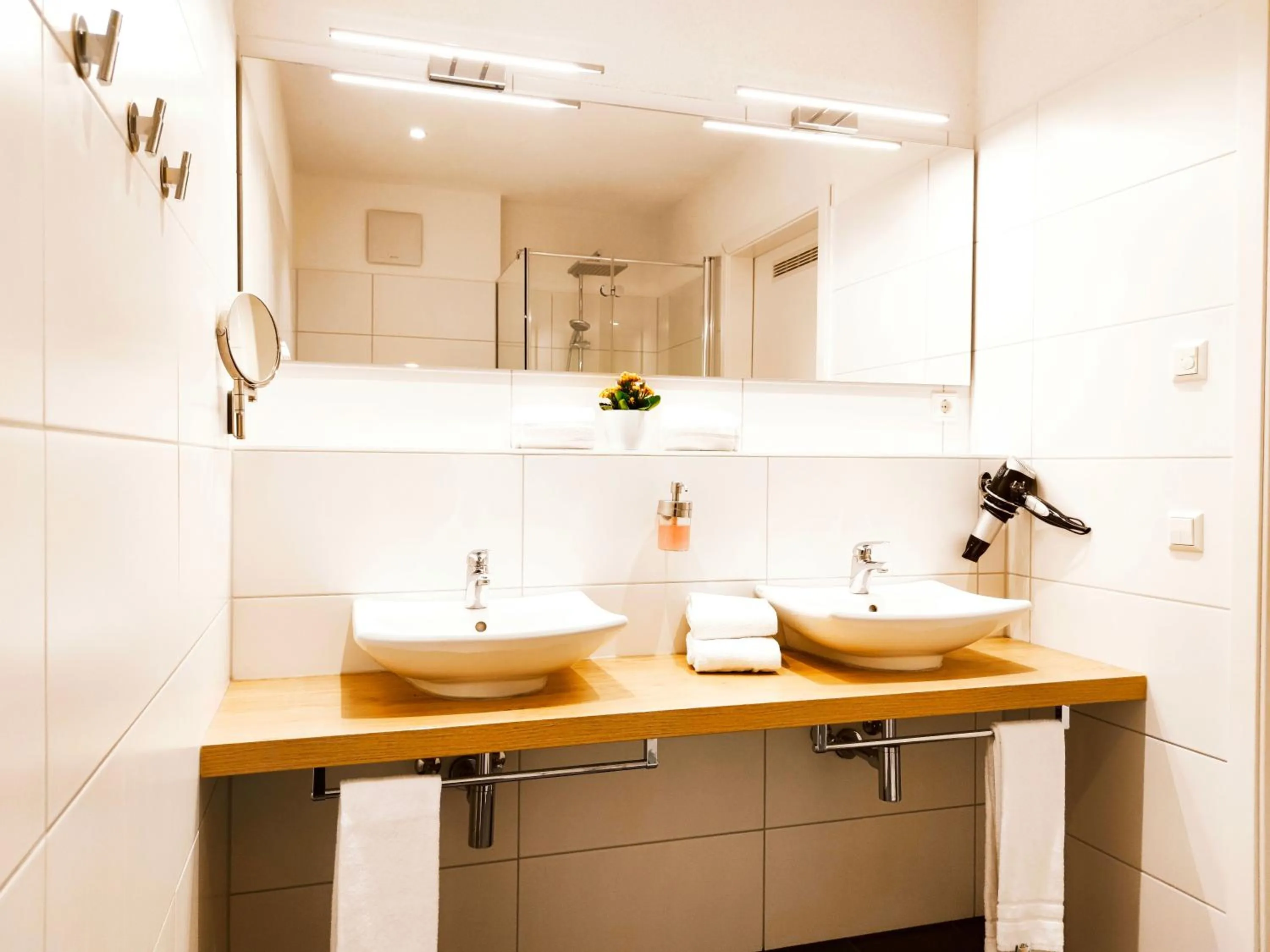 Bathroom in Hotel La Mirabelle close to Europa Park