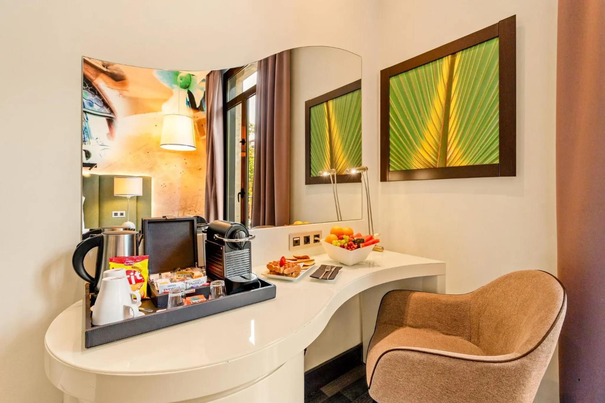 Photo of the whole room in Hotel Indigo Barcelona - Plaza Catalunya 4Sup by IHG