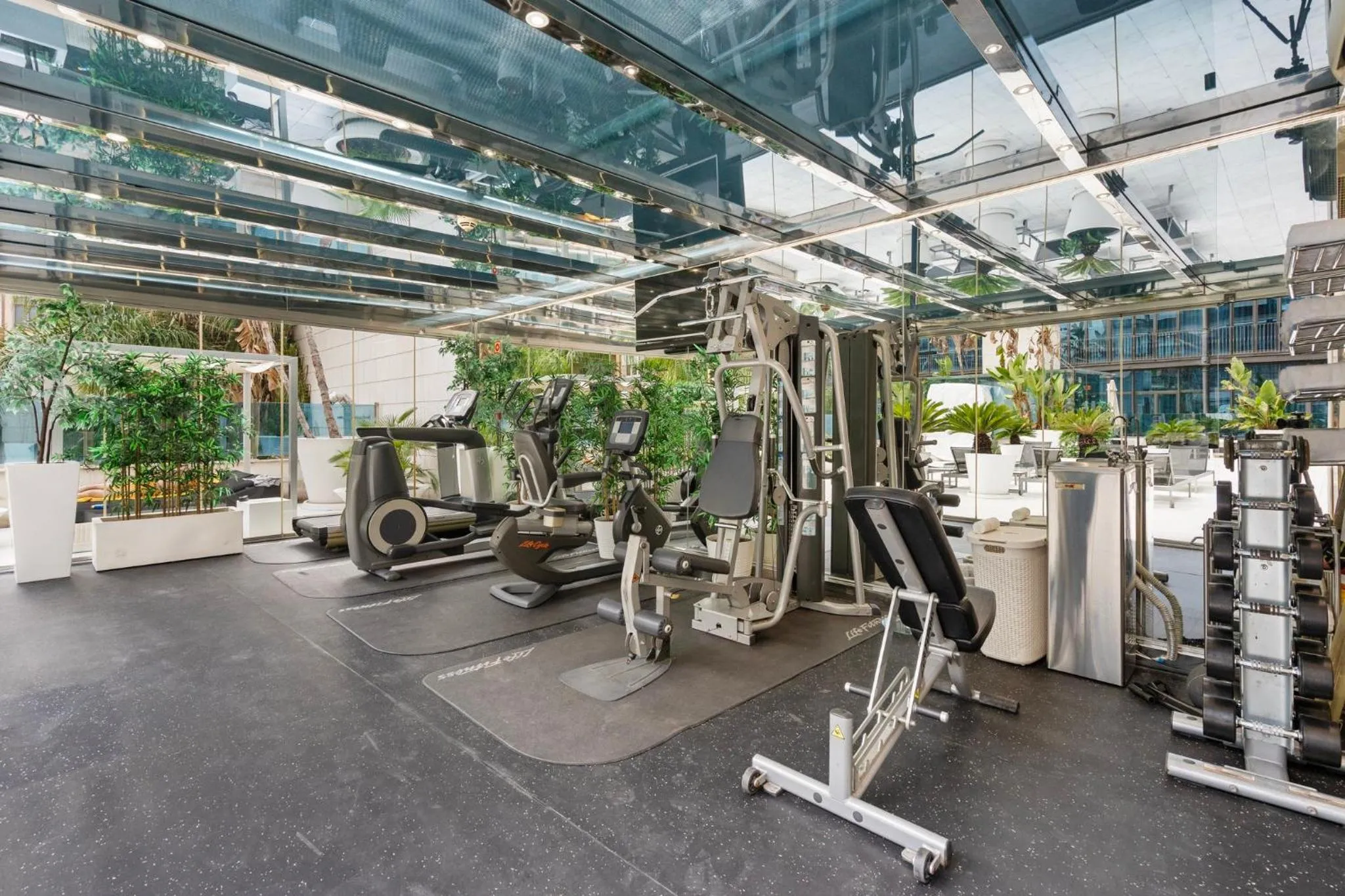Fitness centre/facilities in Hotel Indigo Barcelona - Plaza Catalunya 4Sup by IHG