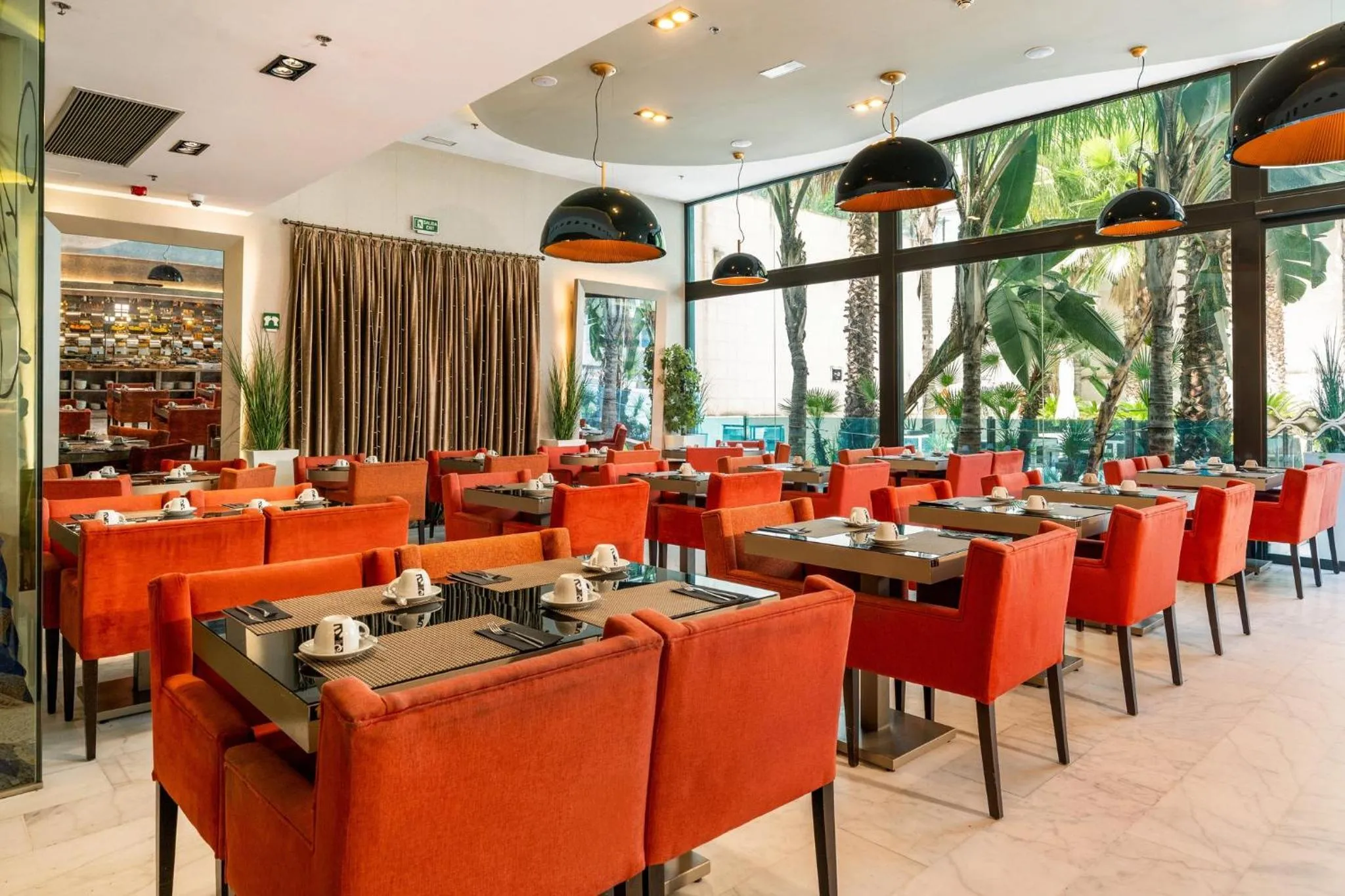 Breakfast in Hotel Indigo Barcelona - Plaza Catalunya 4Sup by IHG