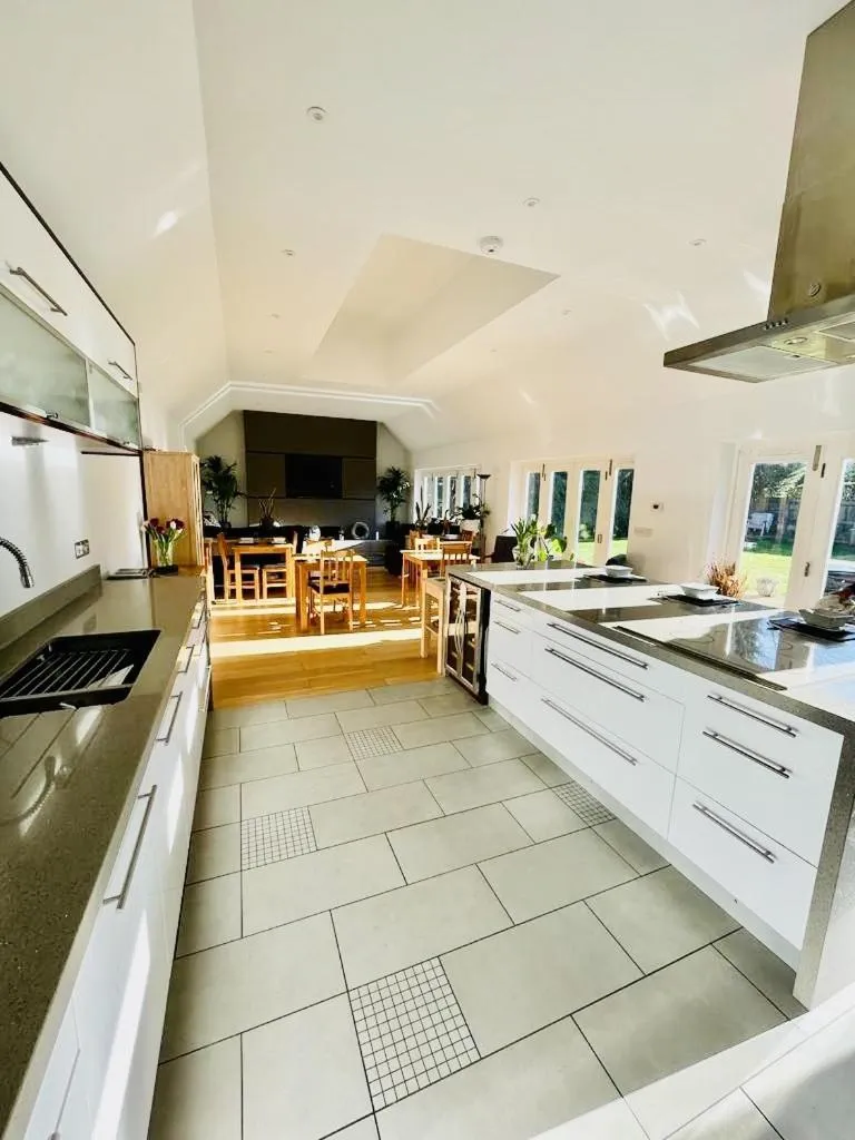 Kitchen or kitchenette in The Thorpe Guesthouse