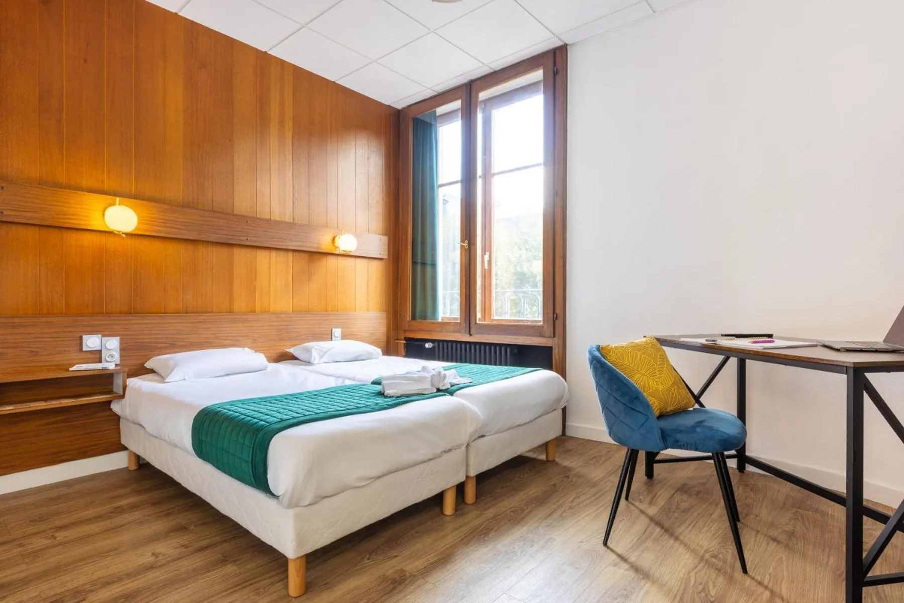 Bed in Hotel Bristol Metz Centre Gare