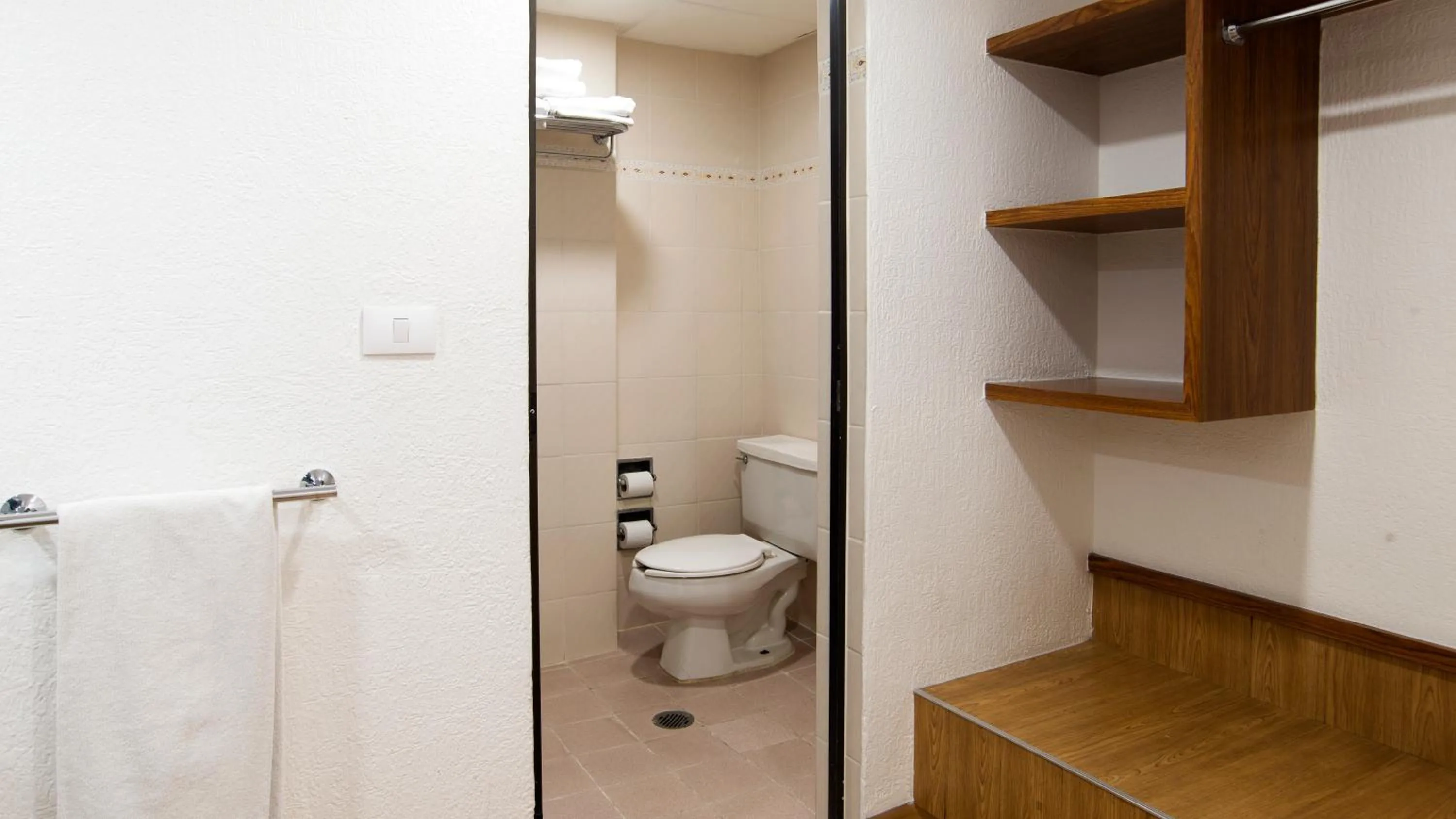 Bathroom in Hotel San Lucas