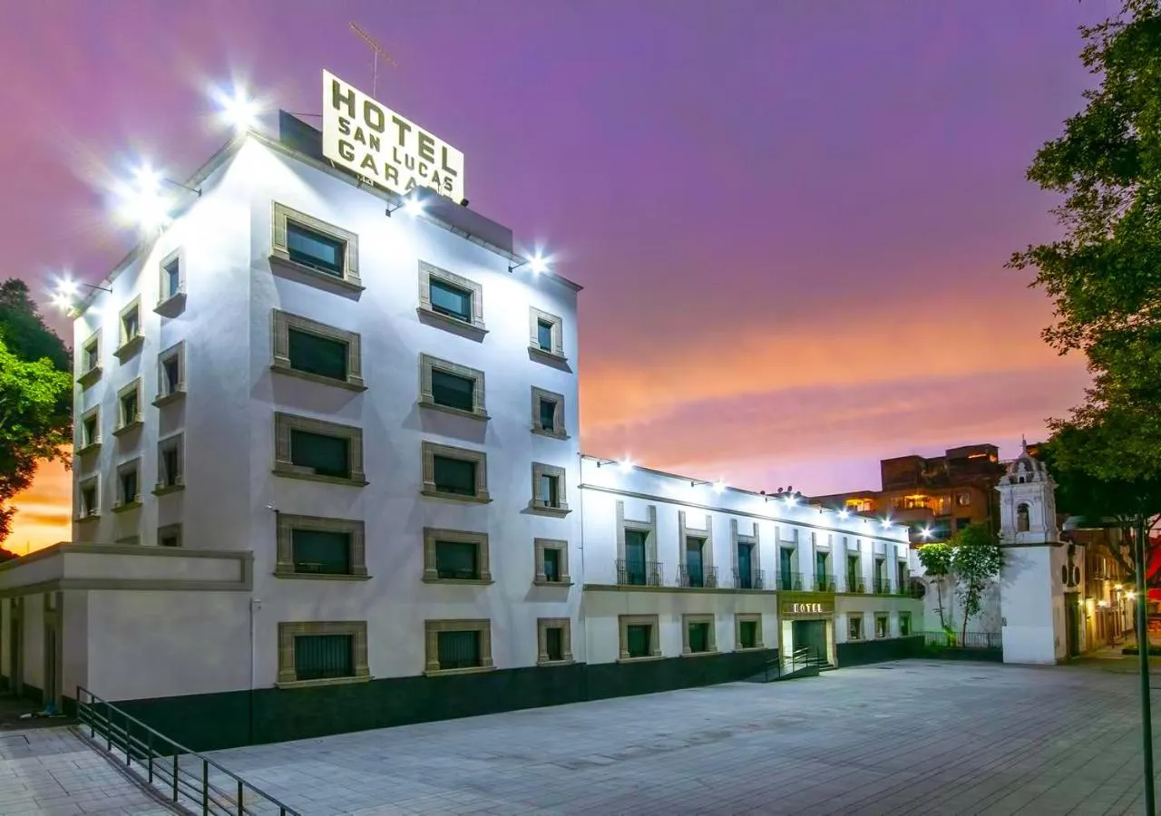 Property building in Hotel San Lucas