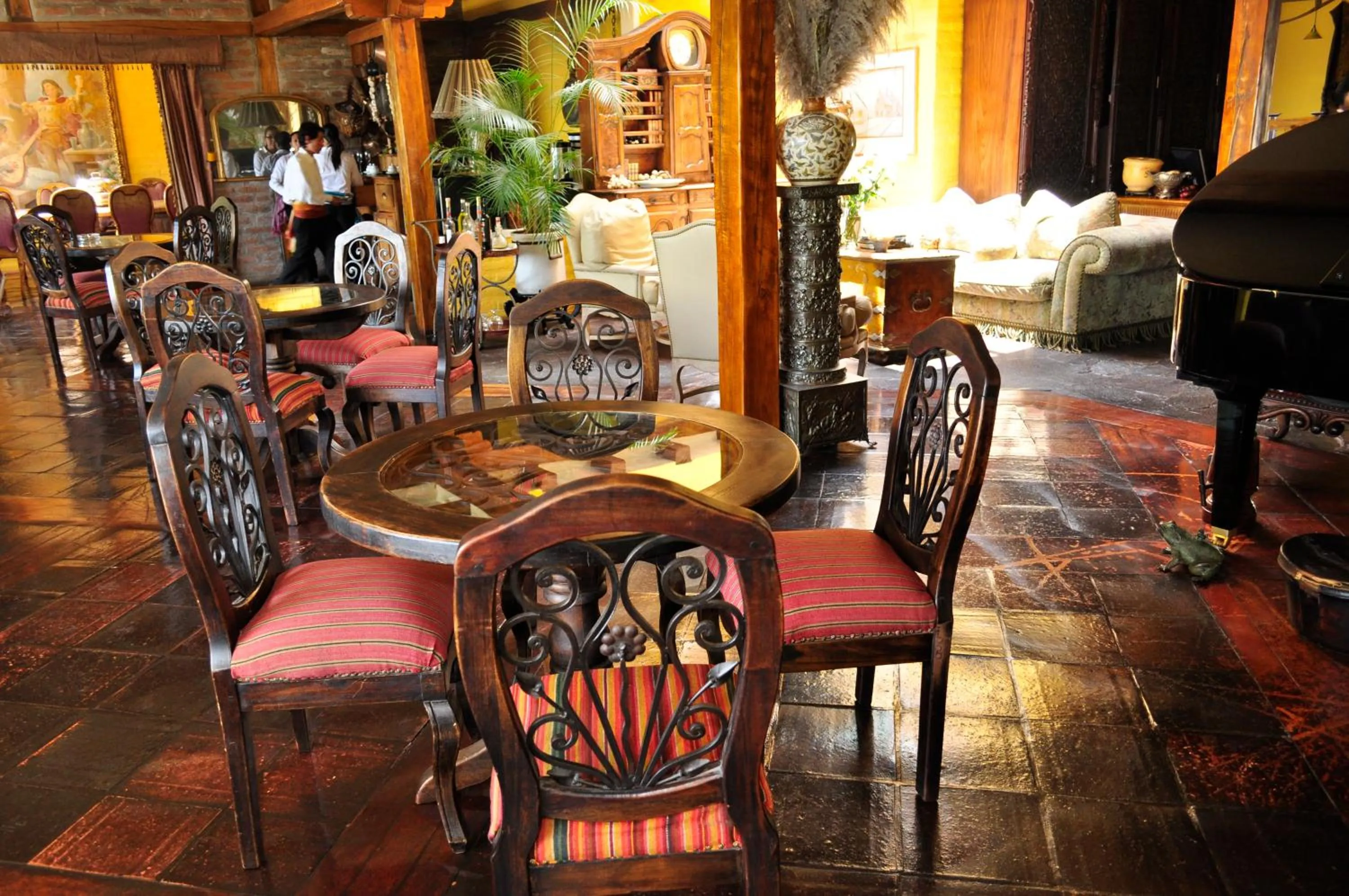 Restaurant/places to eat in Hacienda Rumiloma
