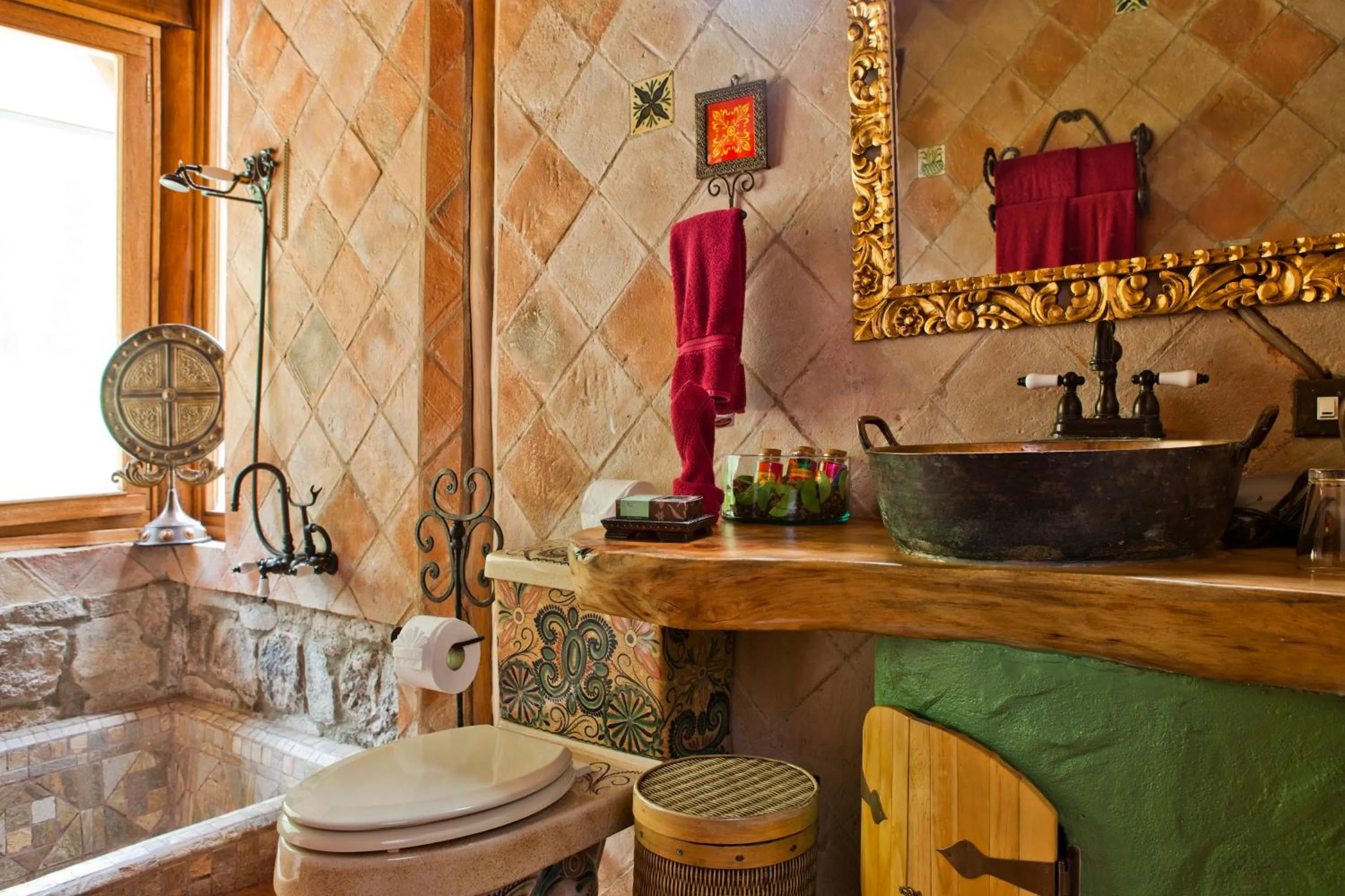 Bathroom in Hacienda Rumiloma