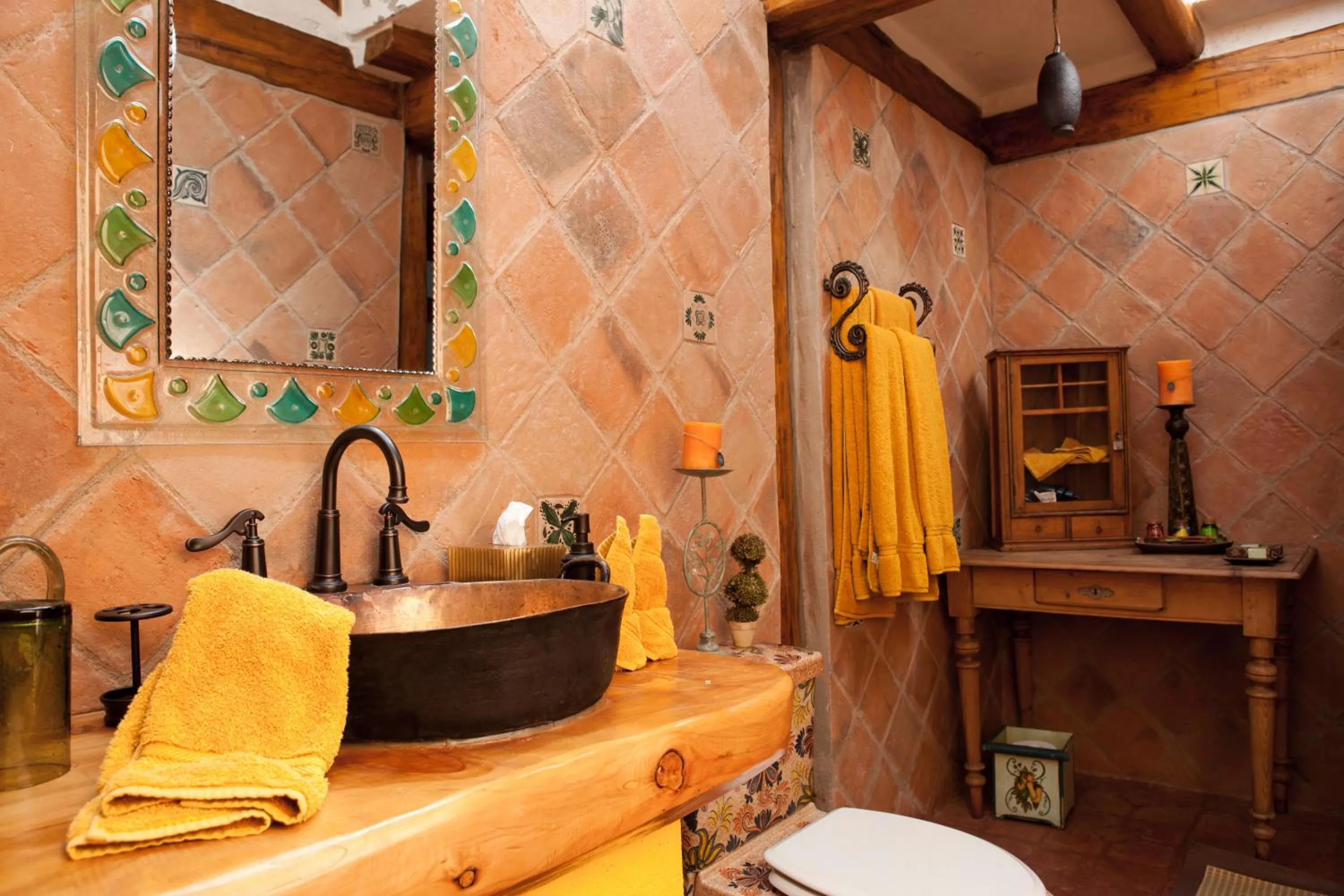 Bathroom in Hacienda Rumiloma