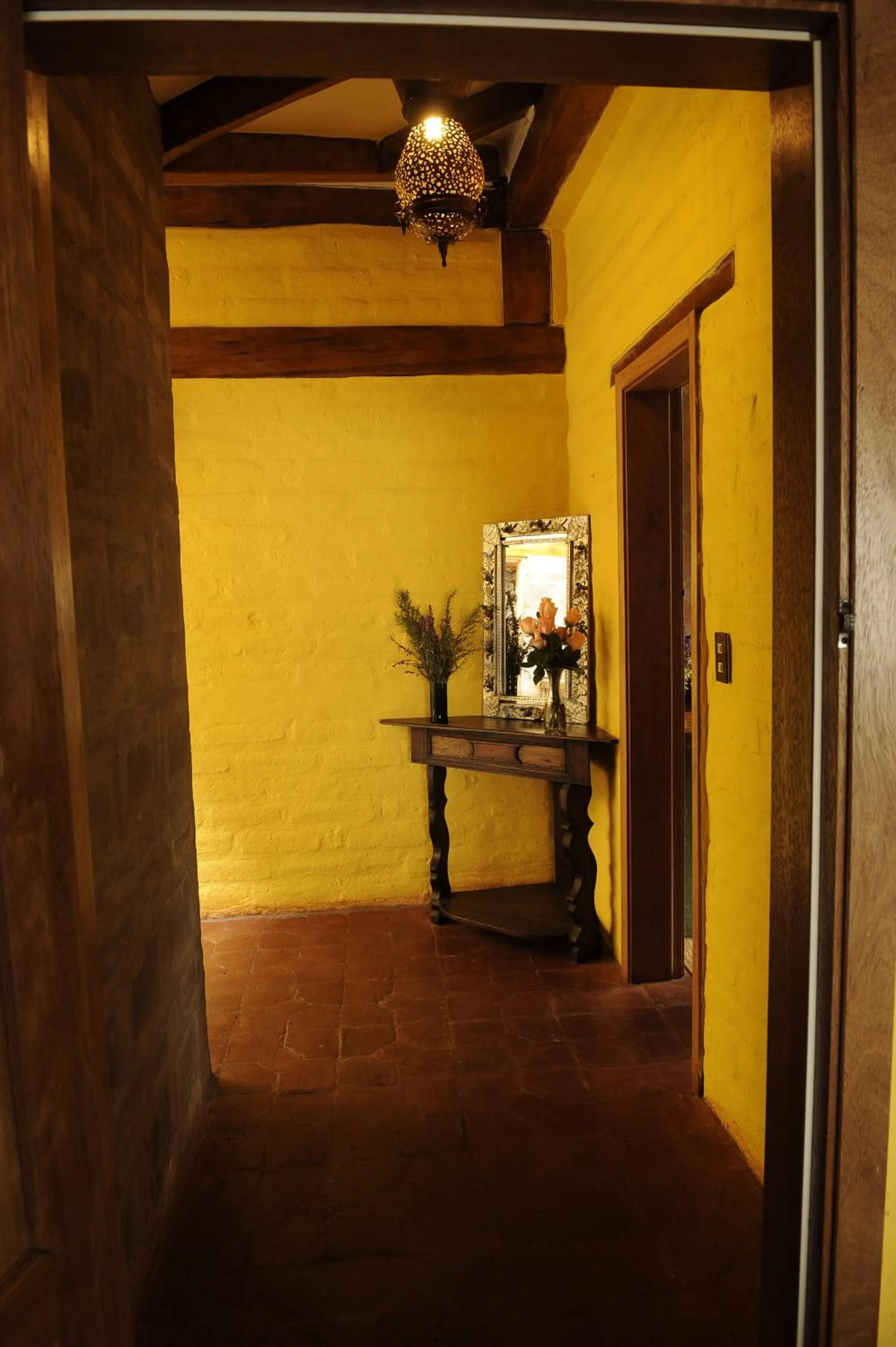 Photo of the whole room in Hacienda Rumiloma