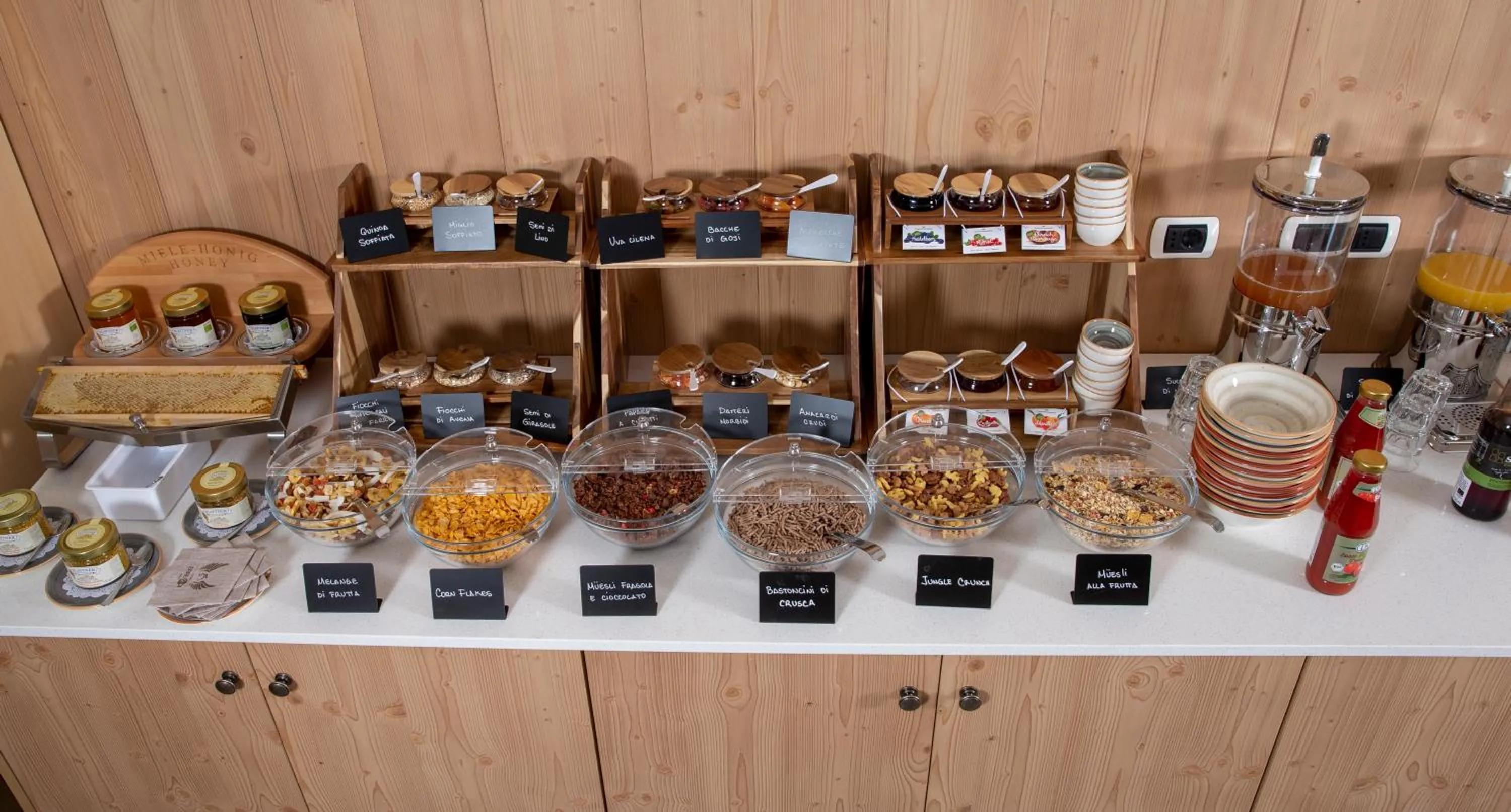 Buffet breakfast, Food in Hotel "La Suisse"