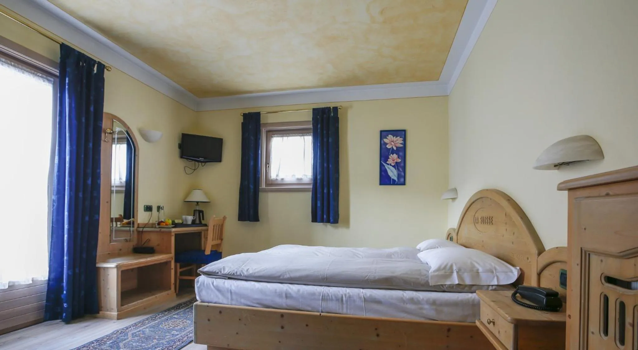 Bed in Hotel "La Suisse"