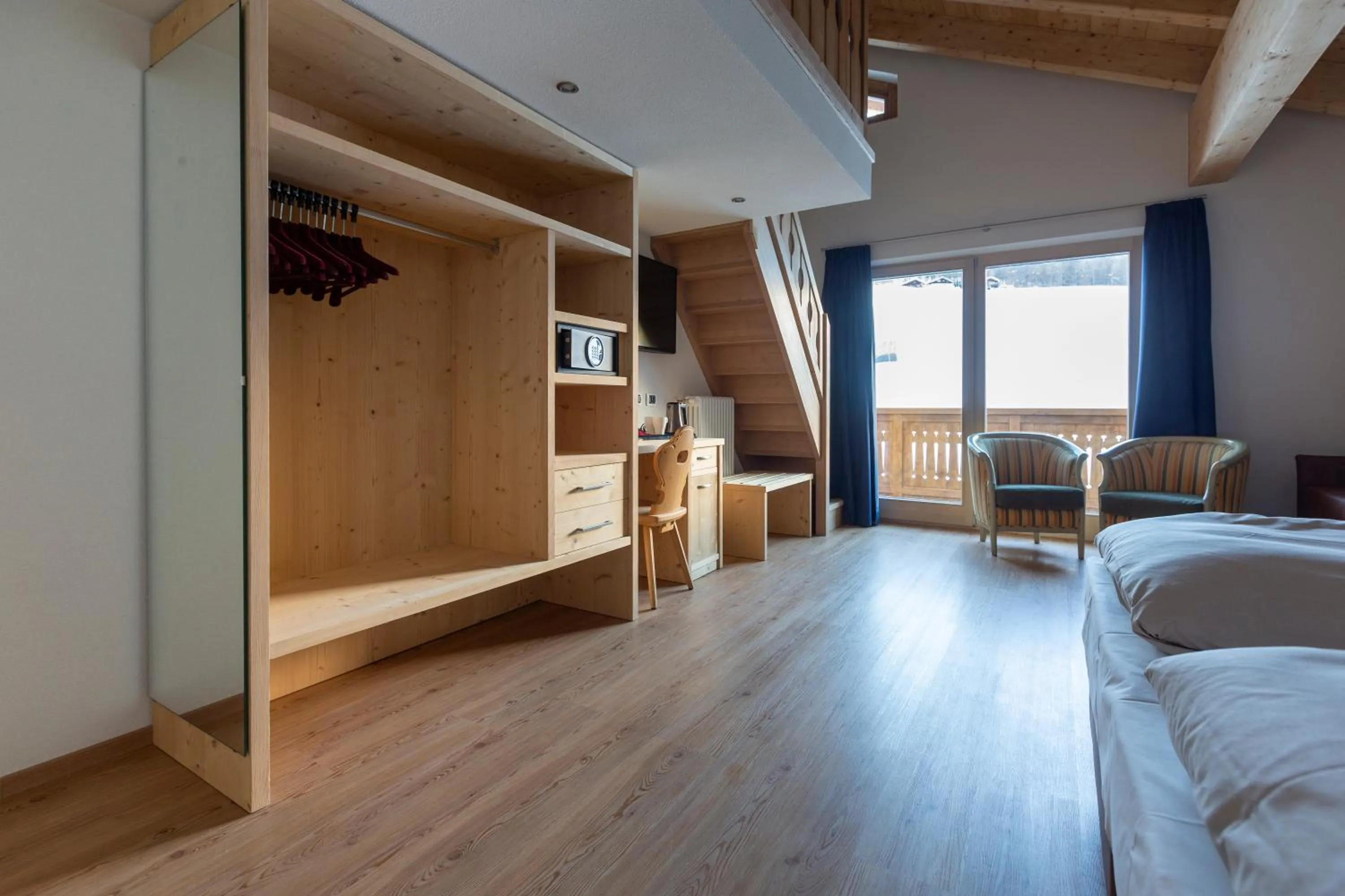 Bedroom in Hotel "La Suisse"