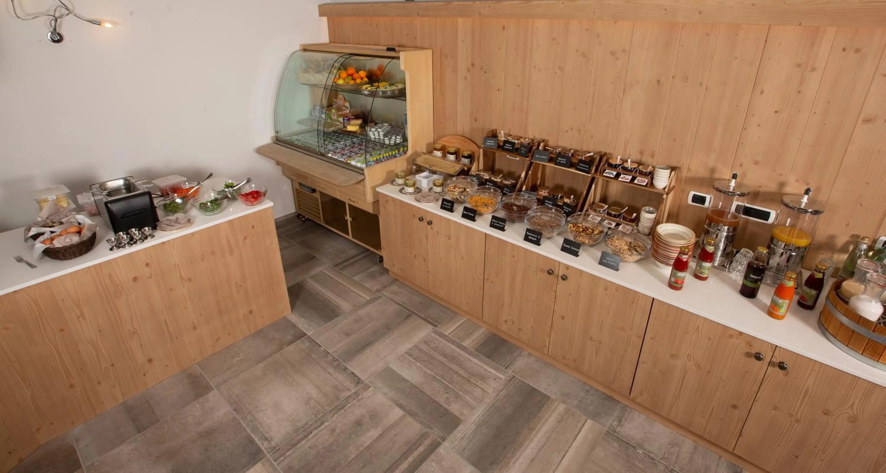 Food and drinks, Food in Hotel "La Suisse"