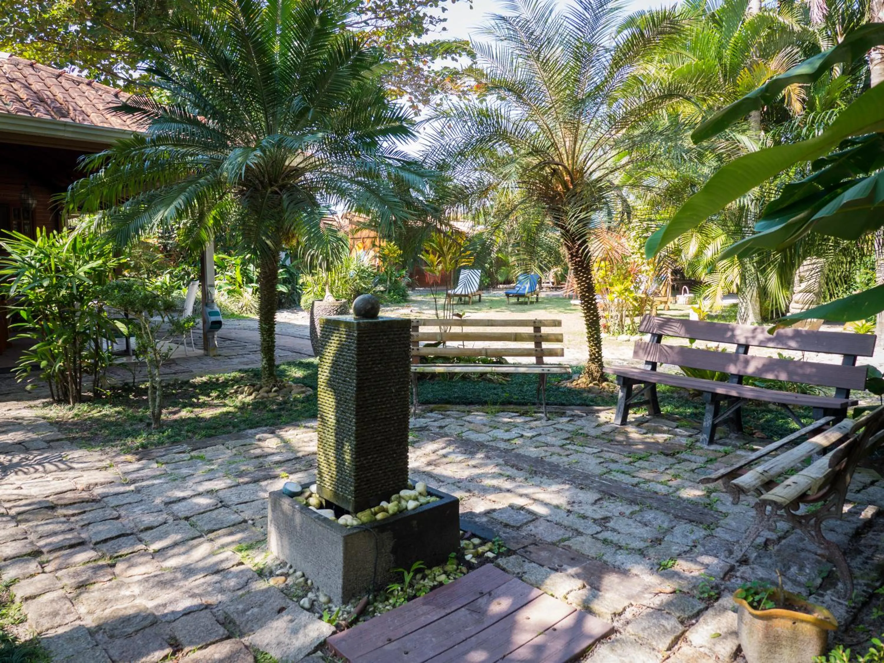 Garden view in Pousada Treze Luas