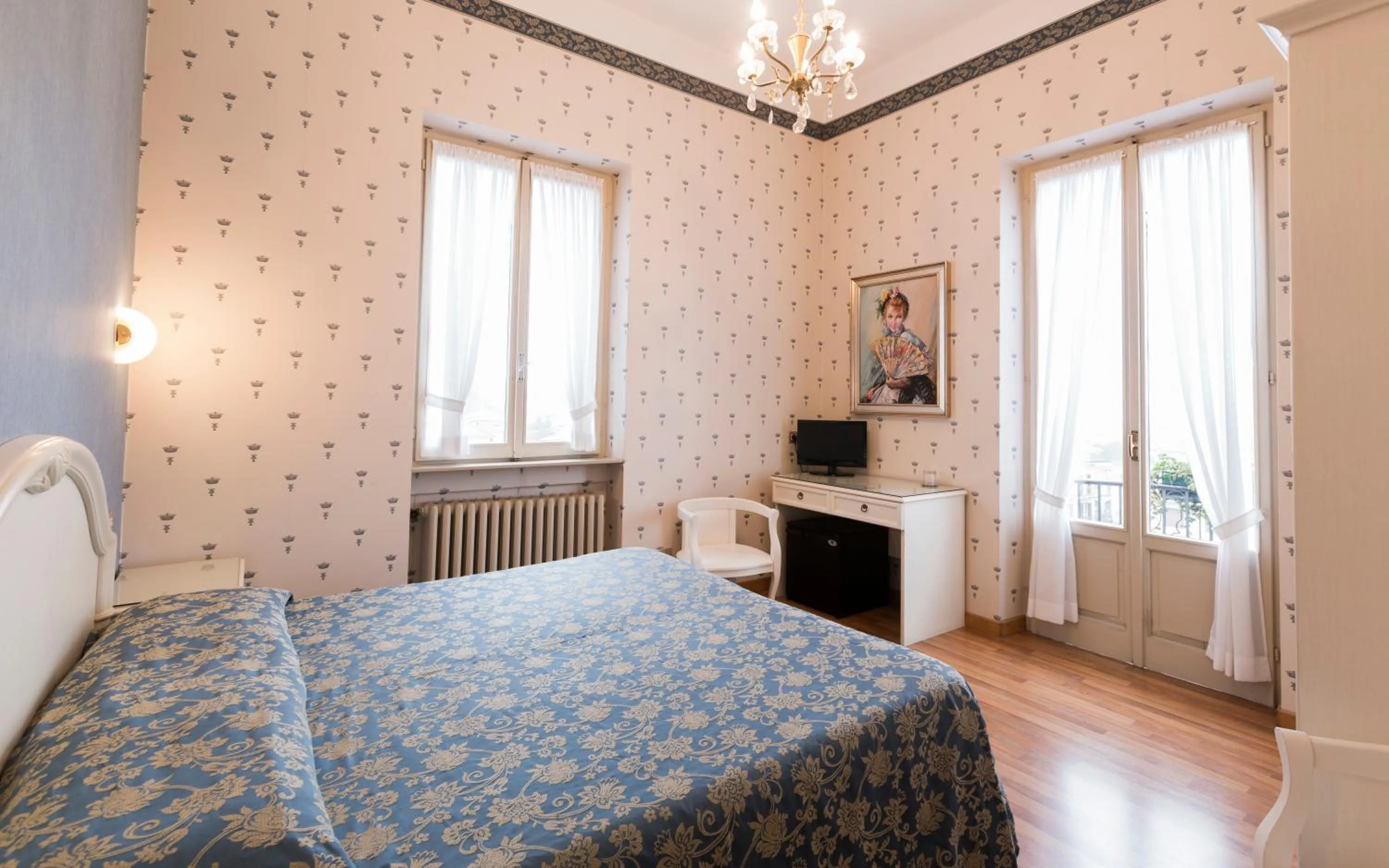 Bed in Hotel Du Parc