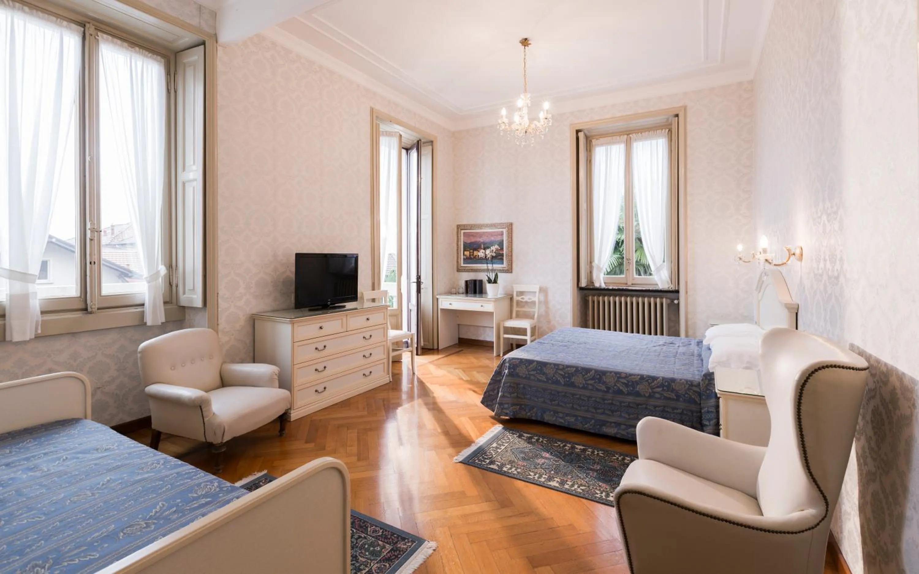 Lake view, Bed in Hotel Du Parc