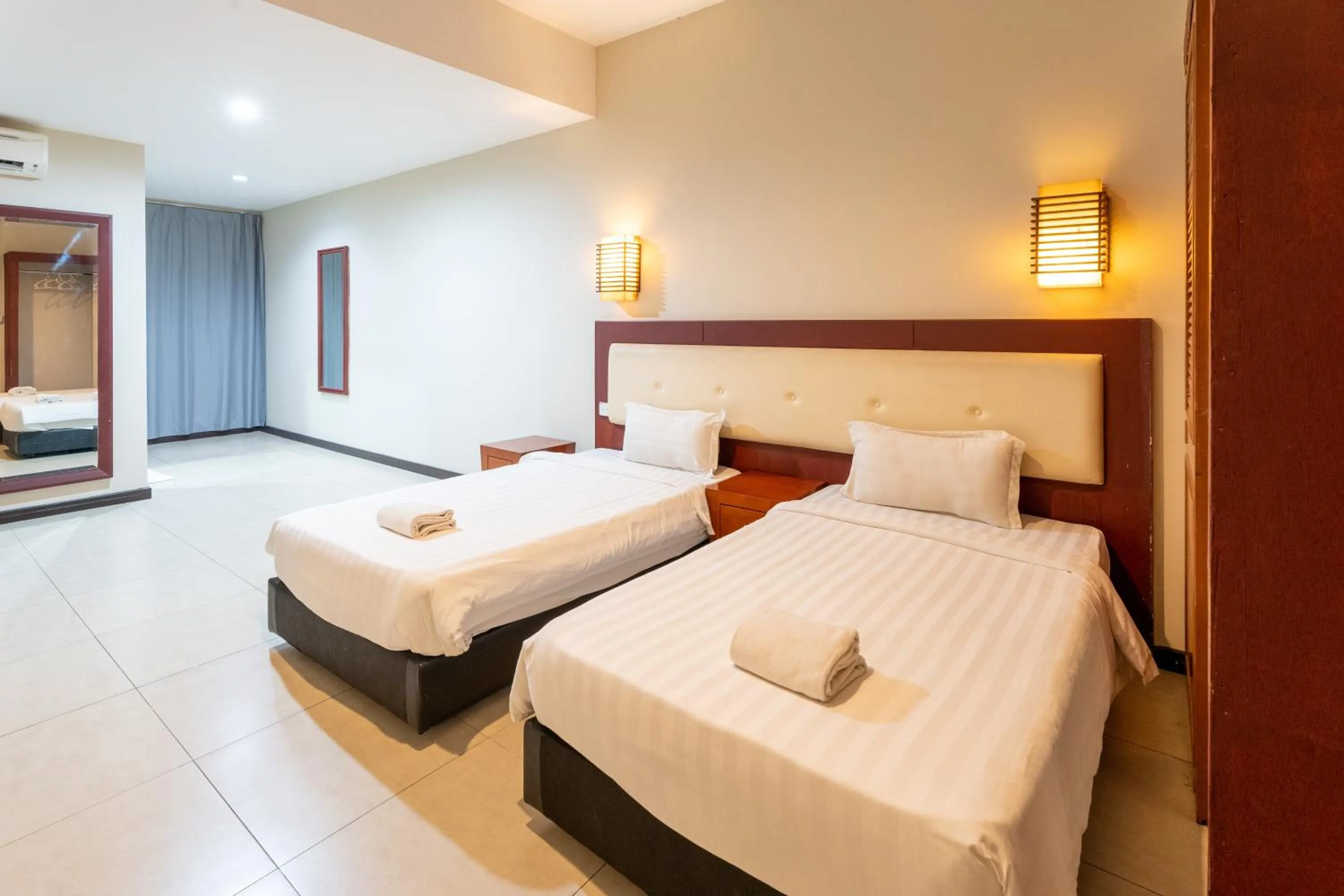 Twin Room in Pertama Lodge