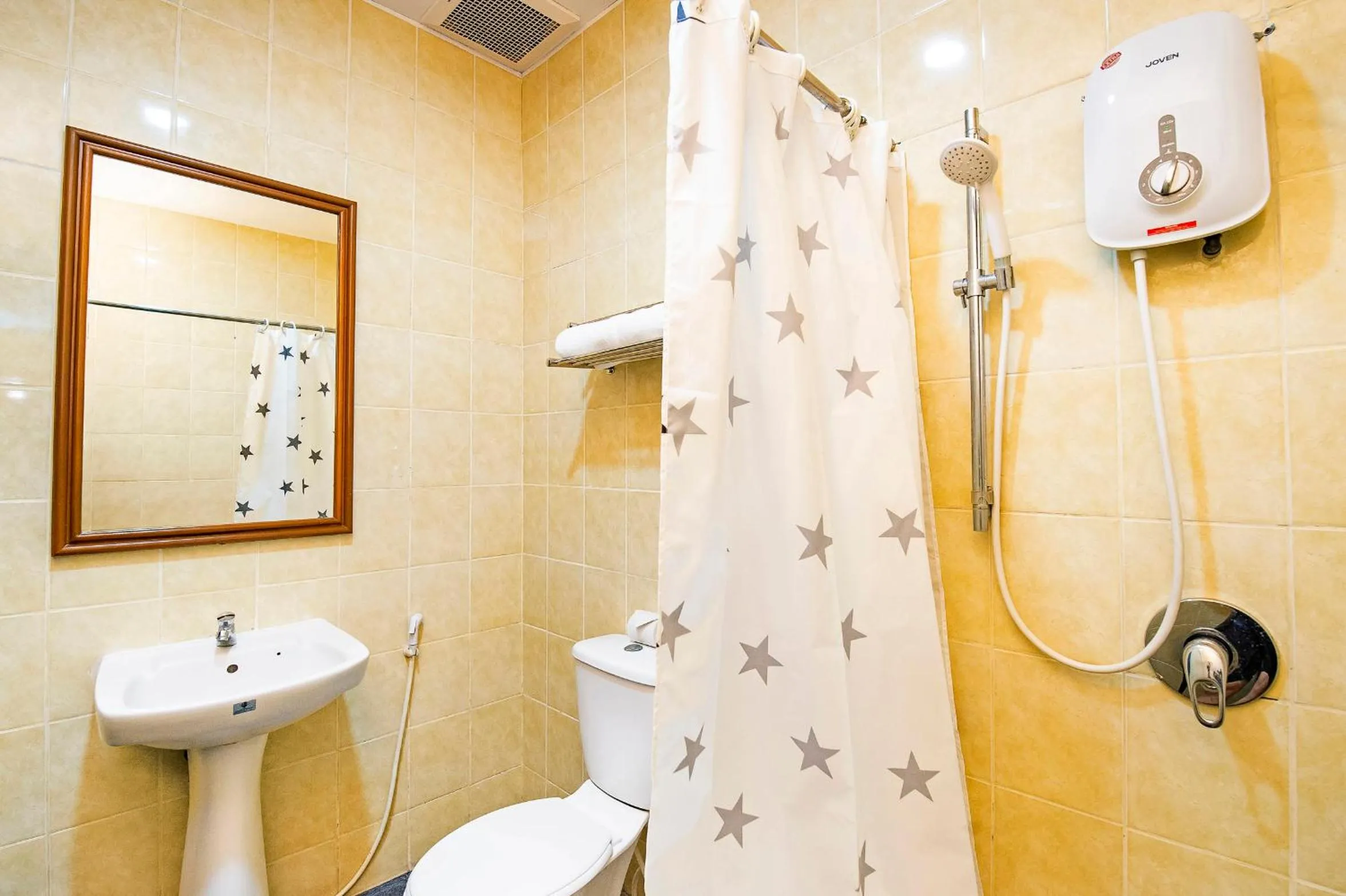 Bathroom in Pertama Lodge