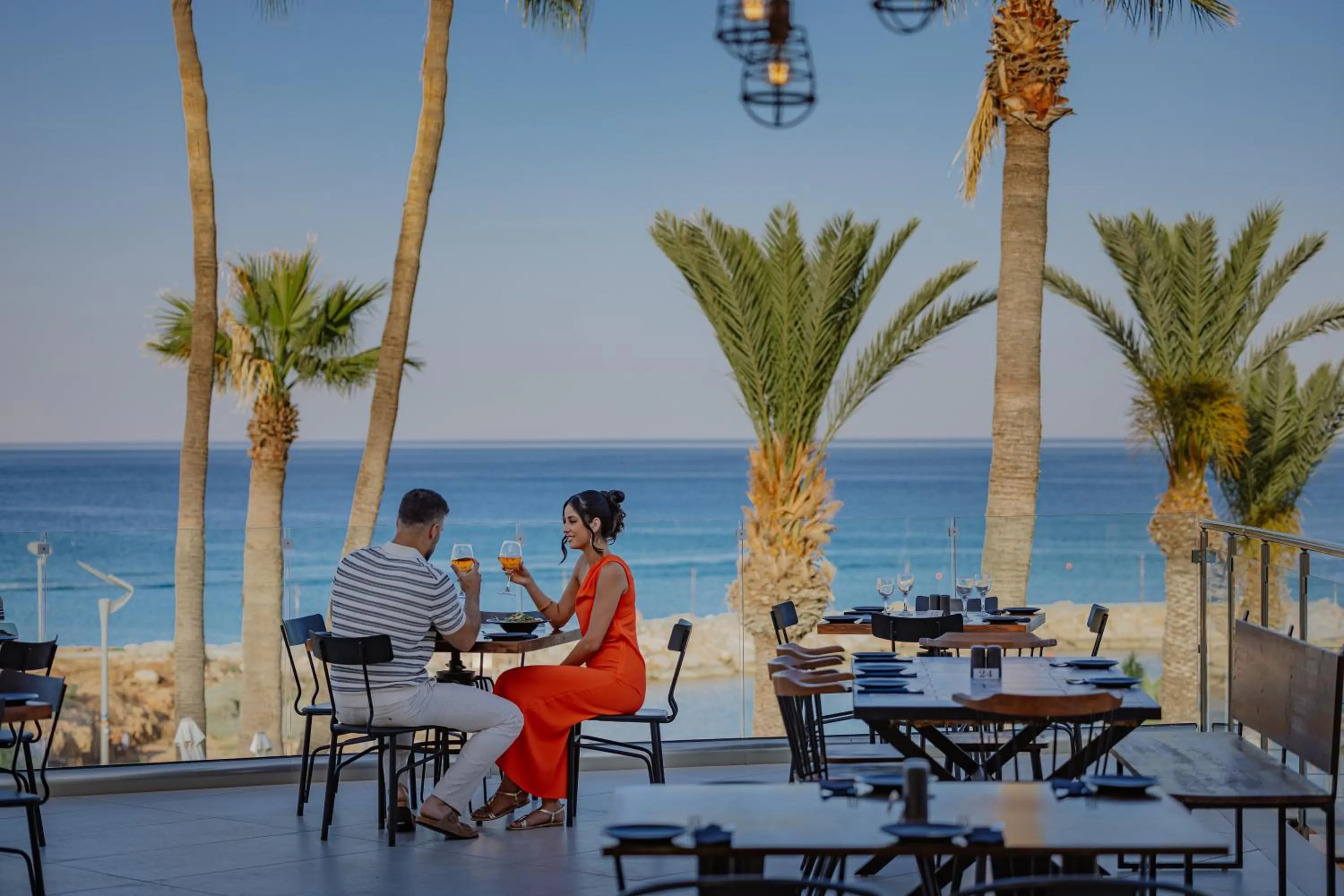Restaurant/places to eat in Golden Coast Beach Hotel
