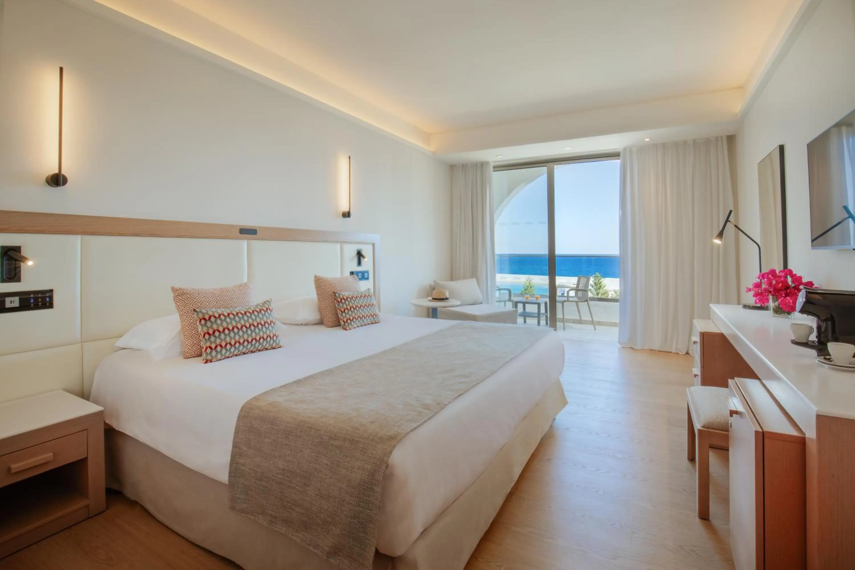 Bed in Golden Coast Beach Hotel