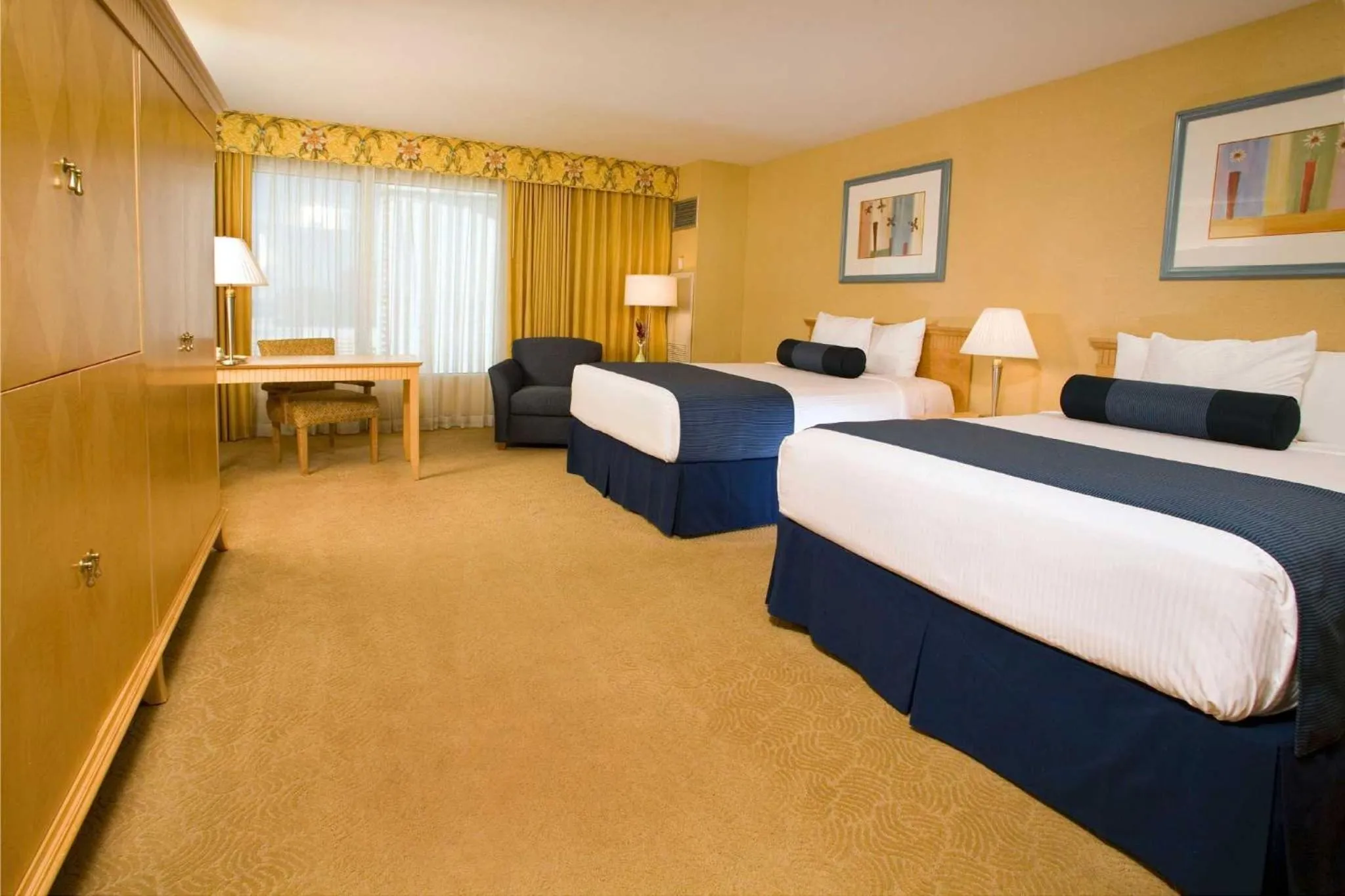 Bedroom, Bed in Resorts Casino Hotel Atlantic City