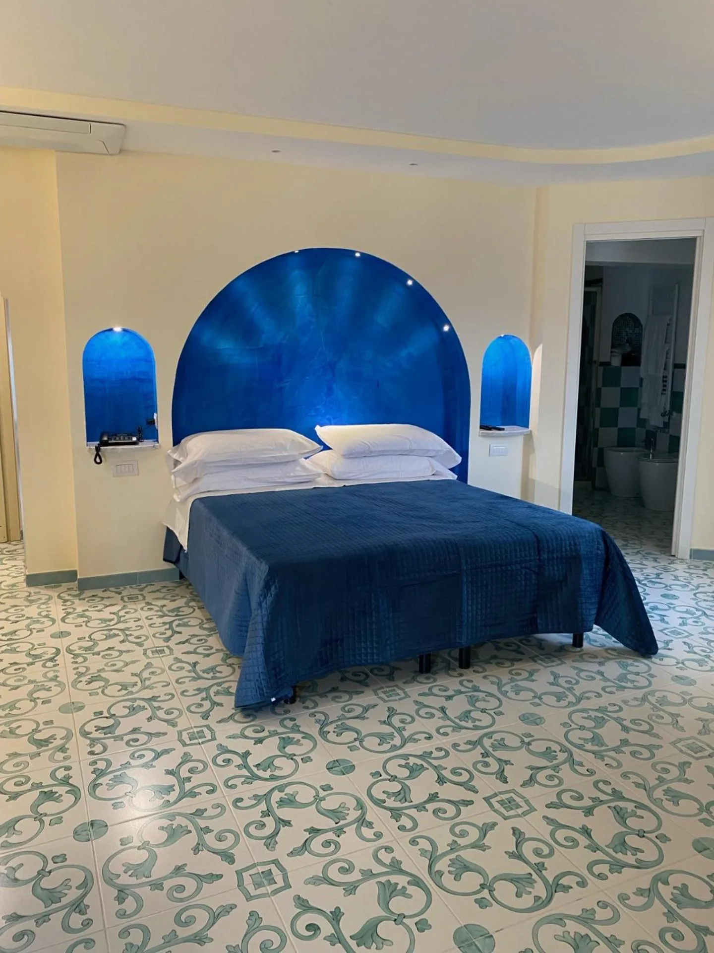 Bed in Hotel Bonadies