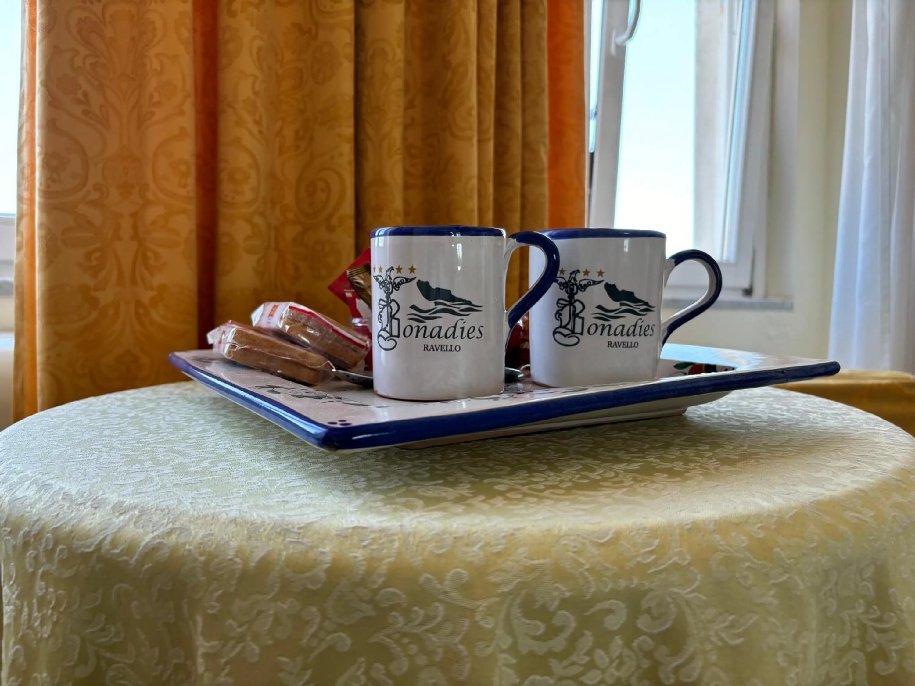 Restaurant/places to eat in Hotel Bonadies