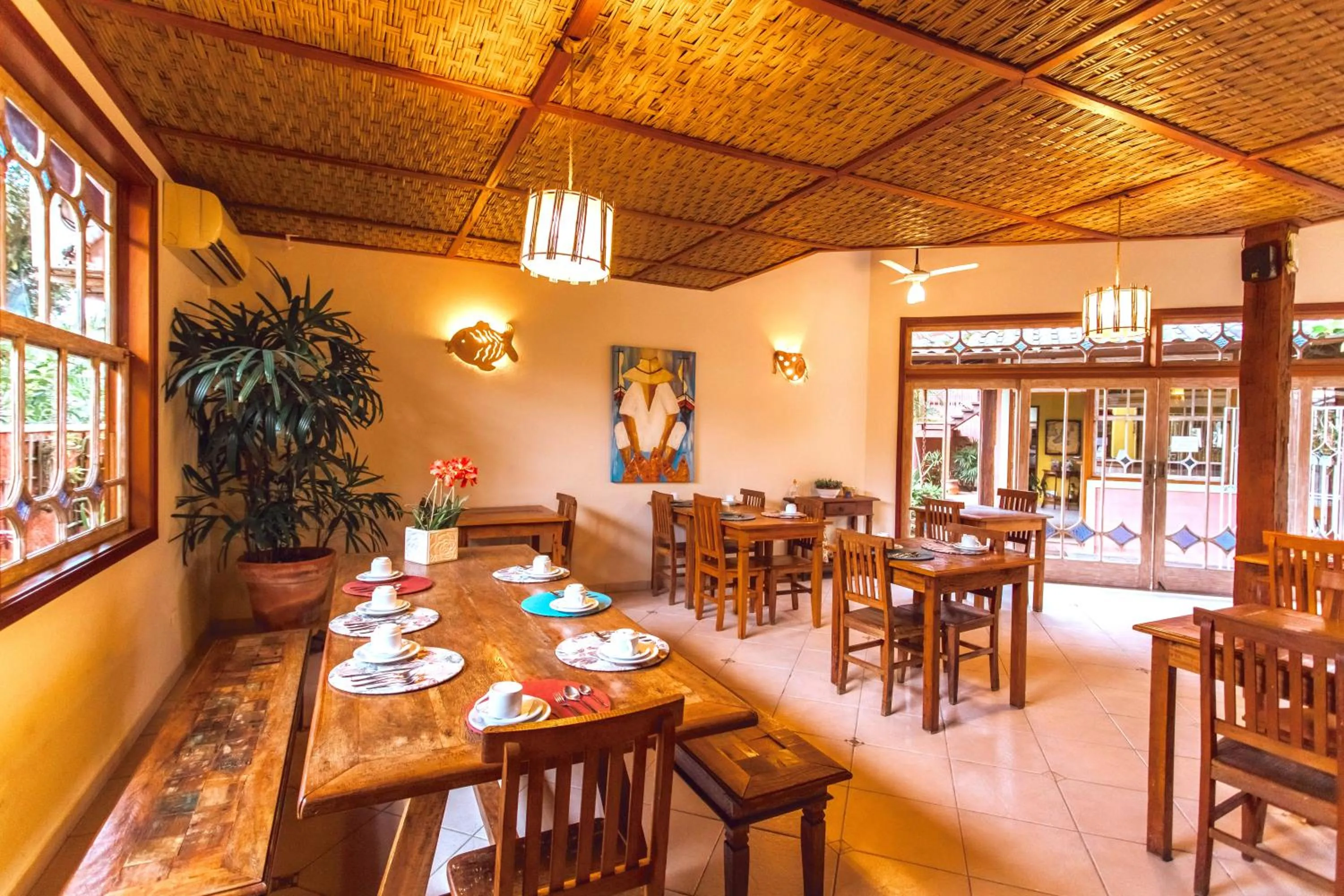 Meals in VELINN Pousada Villa Caiçara