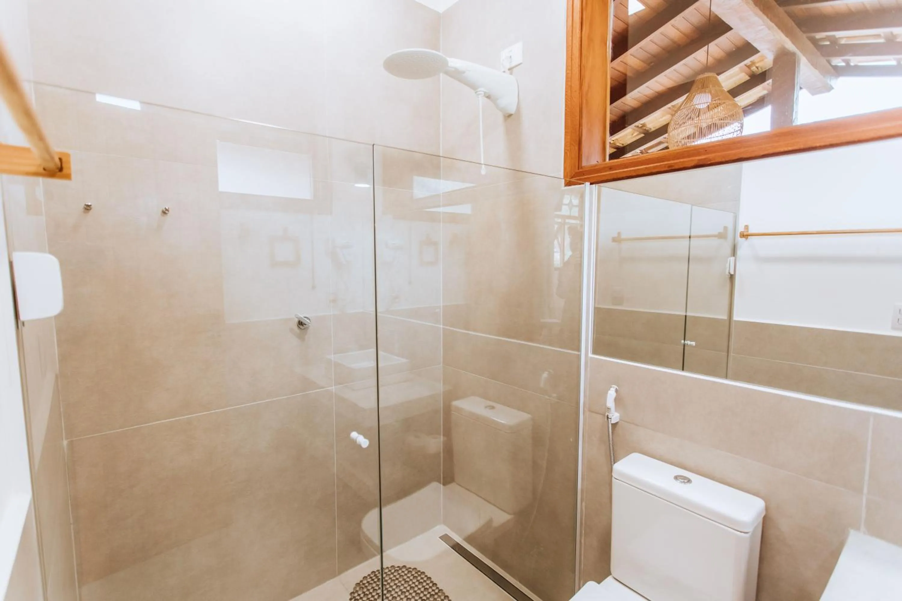 Shower in VELINN Pousada Villa Caiçara